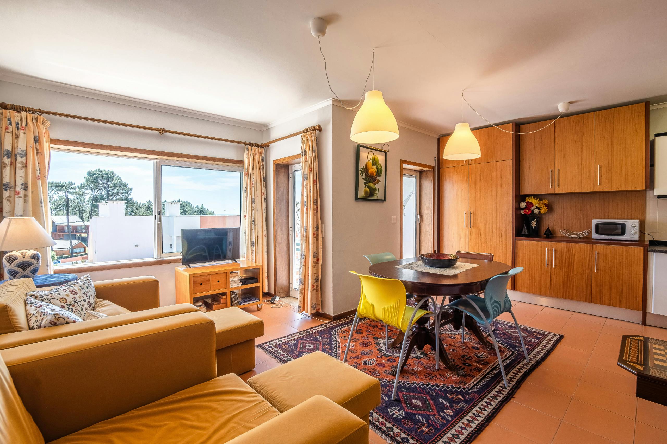 Apartment for rent for €2,000 per month in Viana do Castelo, Avenida do Cabedelo