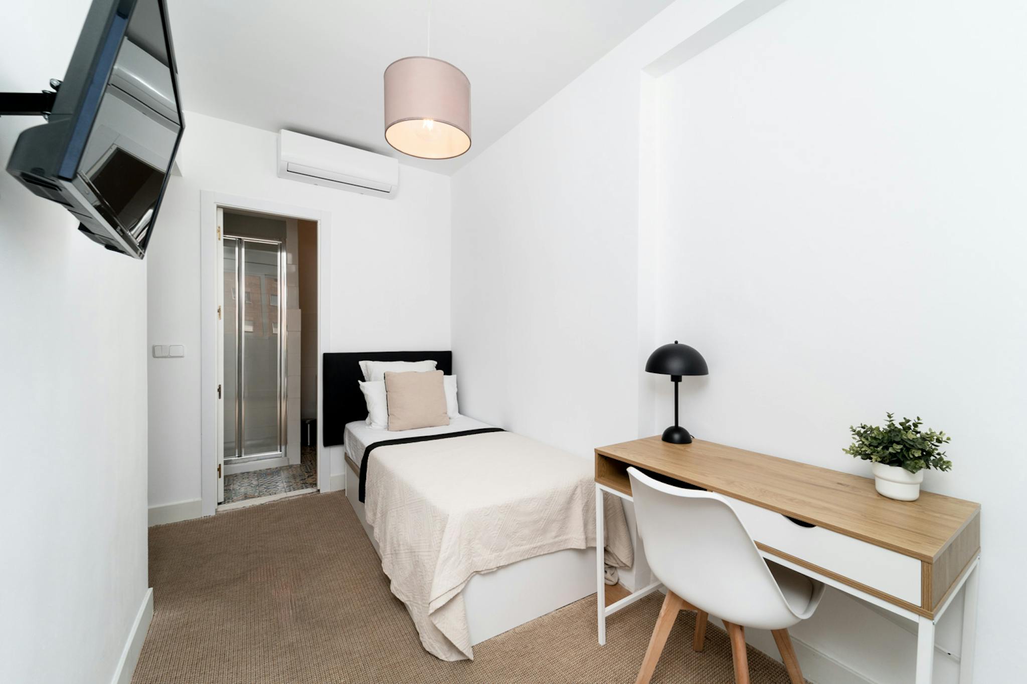 Calle de Marceliano Santa María, Madrid preview