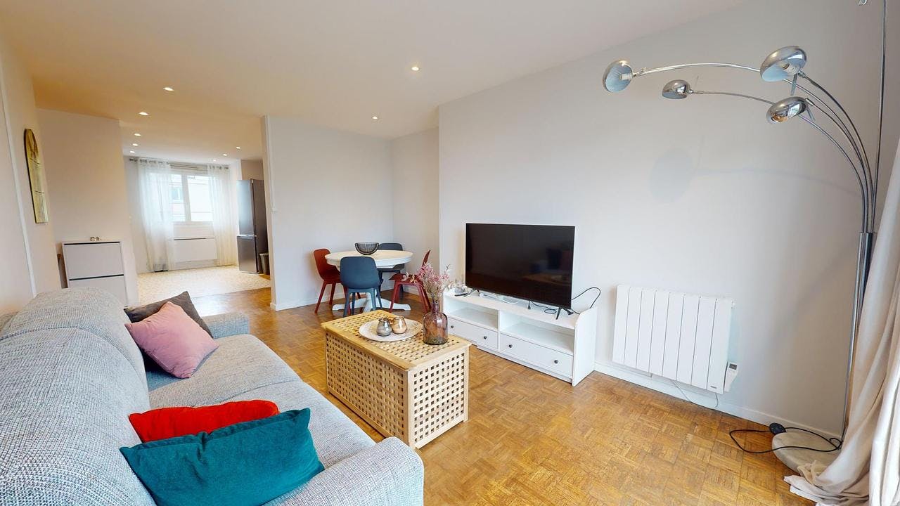 Apartment for rent on Avenue Général de Gaulle, Caluire-et-Cuire - Mynd 6