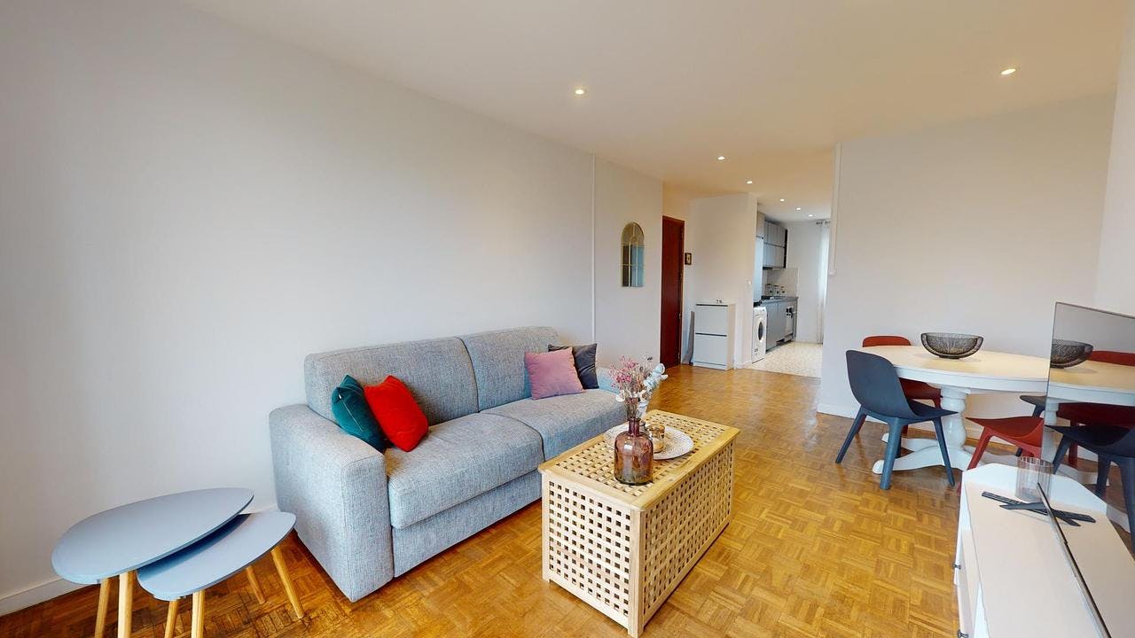 Apartment for rent on Avenue Général de Gaulle, Caluire-et-Cuire - Mynd 4