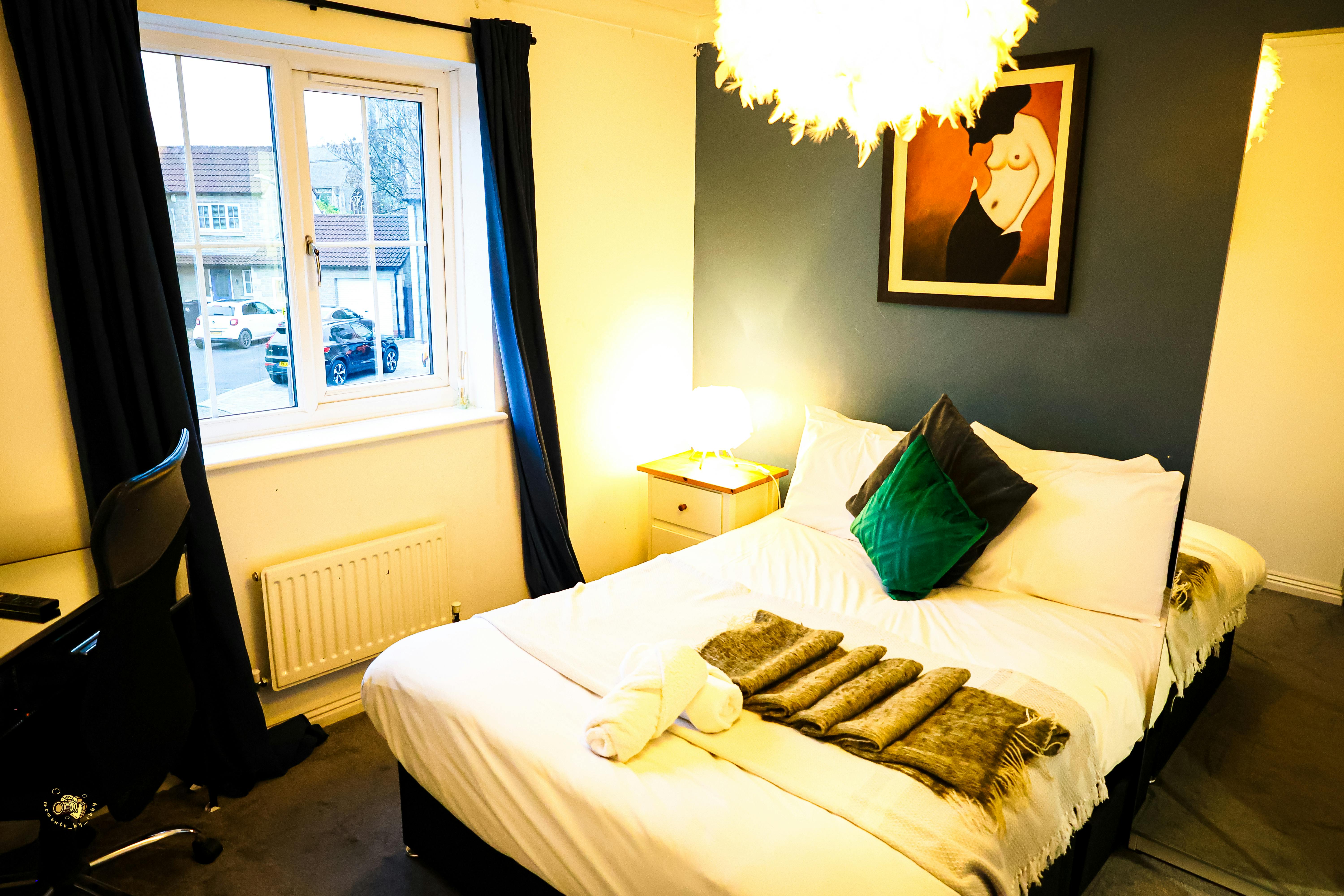 House for rent for £6,000 per month in Bristol, Baileys Mead Road