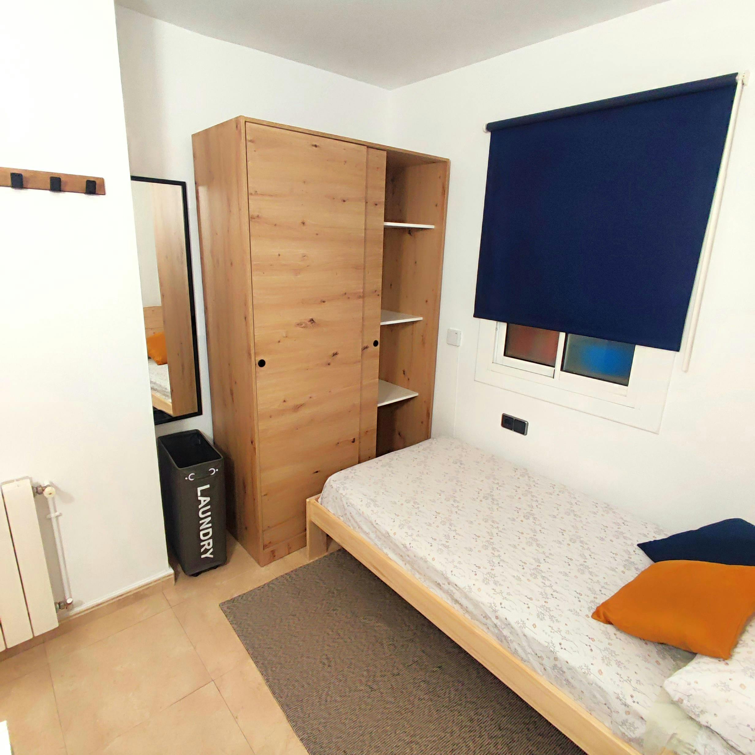Apartment Granollers, 1 bed, 7m² — photo 1
