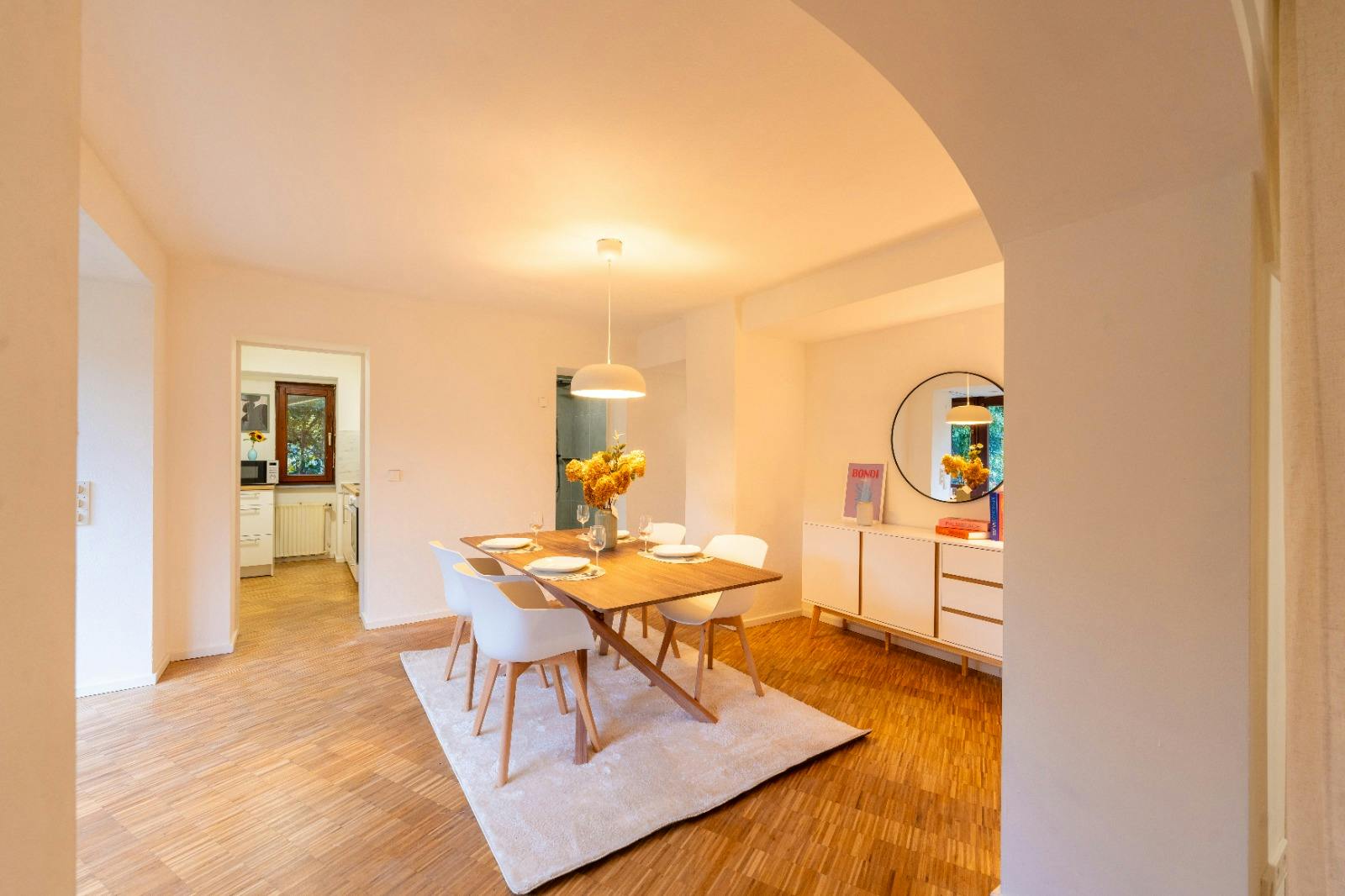 Apartment for rent for €1,350 per month in Esslingen, Schillerstraße