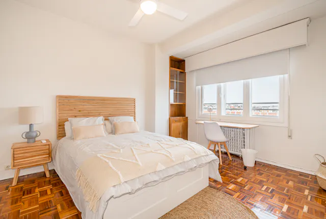 Private room in Calle de Modesto Lafuente, Madrid (1574900) room image 1