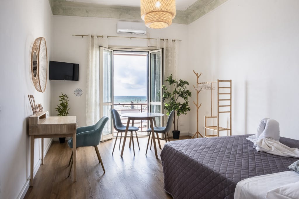 Lungomare Paolo Toscanelli, Rome preview