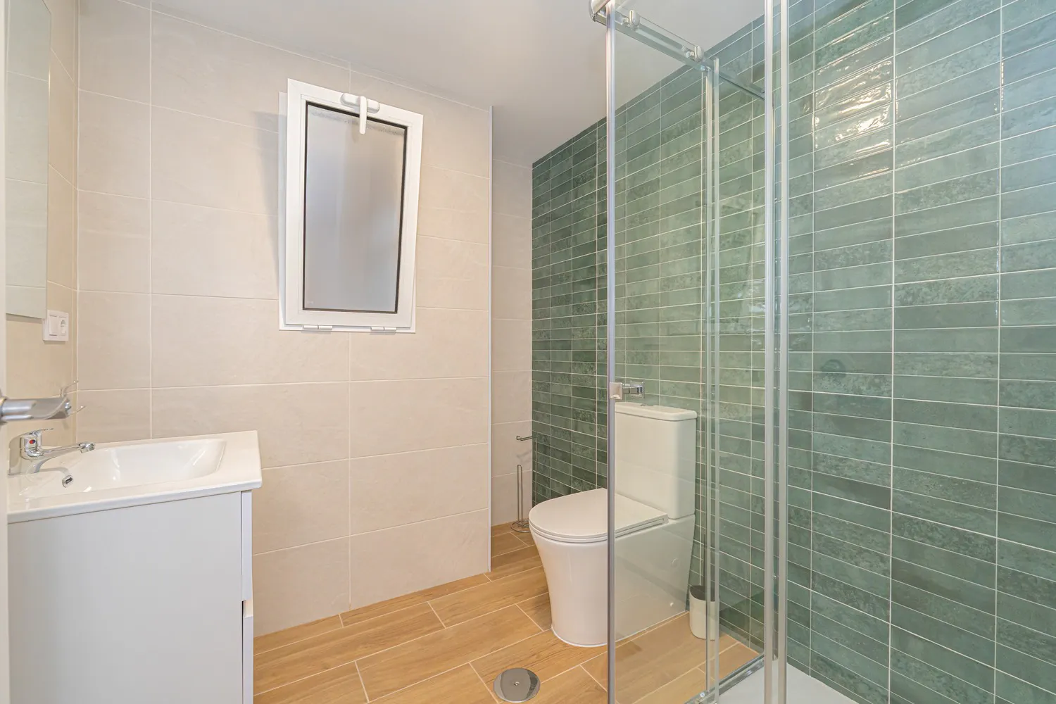 Private room in Calle Capitán Hernández Mira, Alicante (1575124) ROOM 4