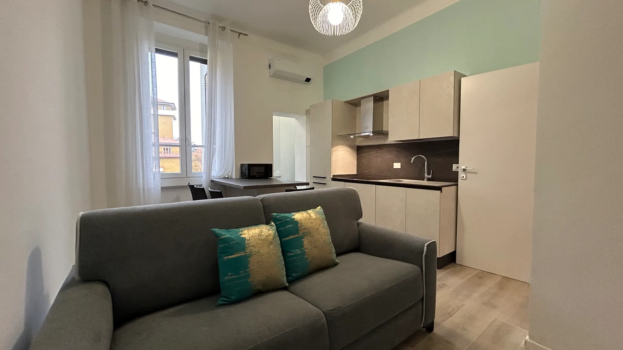 Via Vallarsa, Milan preview