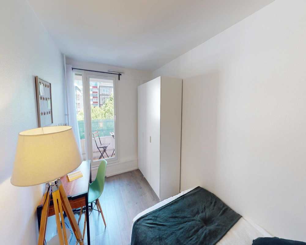 Rue Salvador Allende, Paris preview