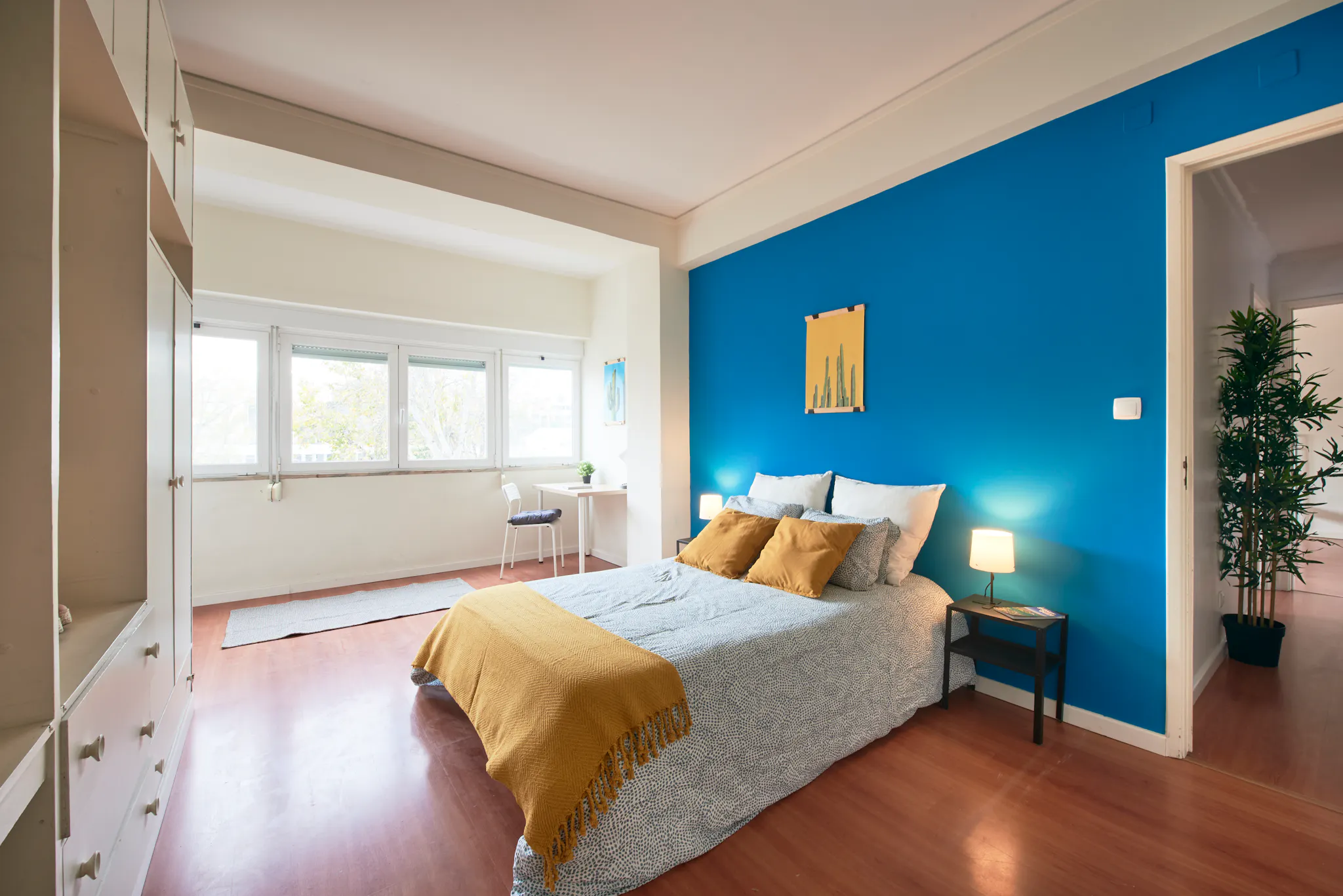 Praça Rainha Dona Filipa, Lisbon preview