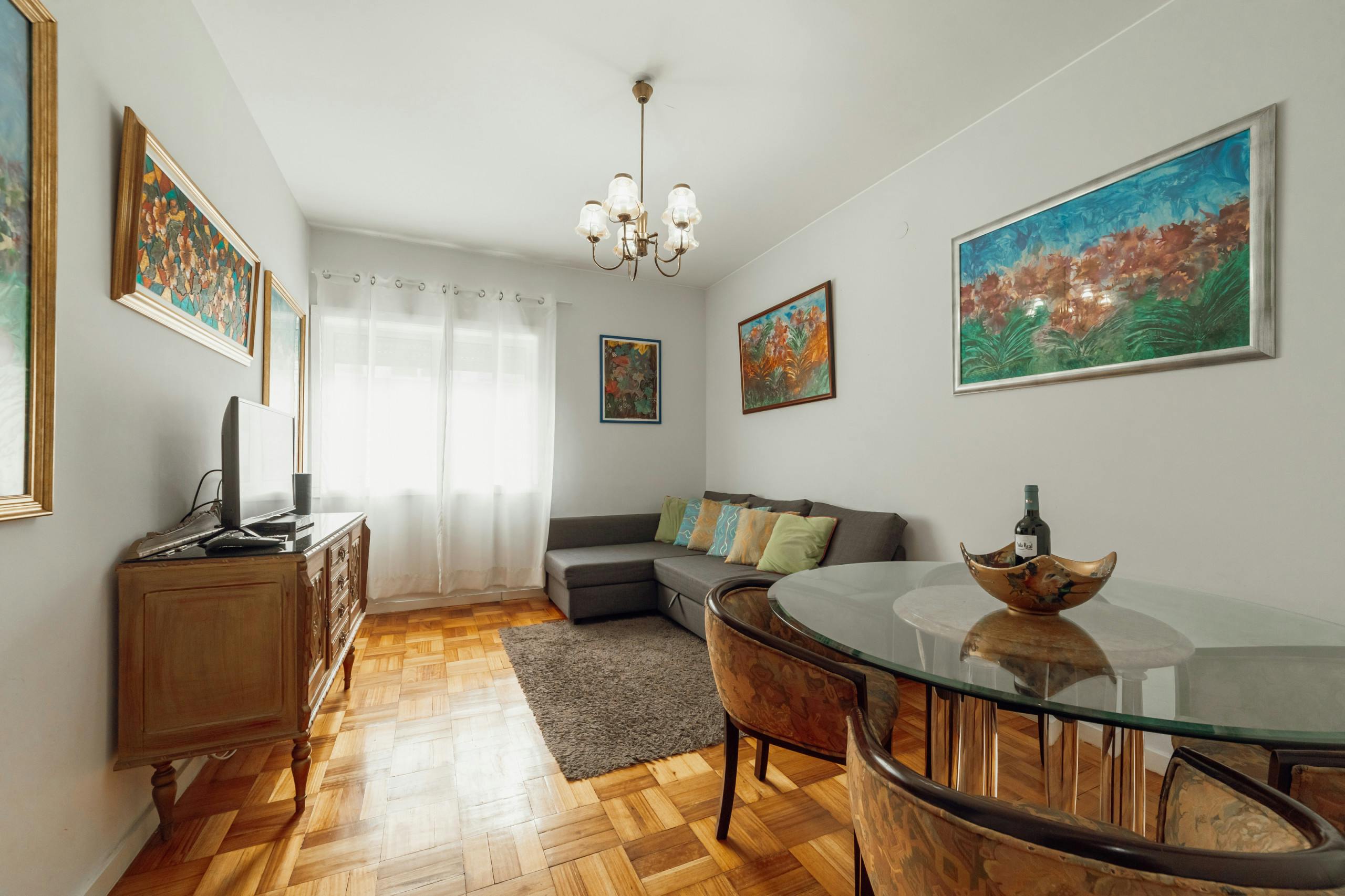 Apartment for rent for €950 per month in Porto, Rua do Breiner