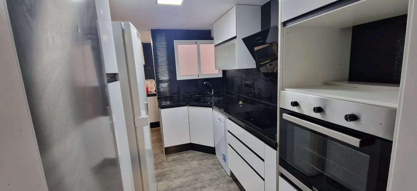 Apartment Burjassot, 3 beds, 18m² — photo 3