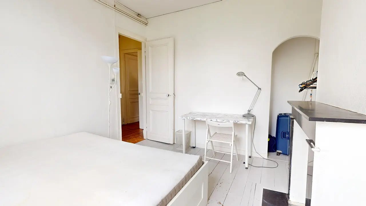 Private room in Rue Saint-Jean-Baptiste de la Salle, Lille  4