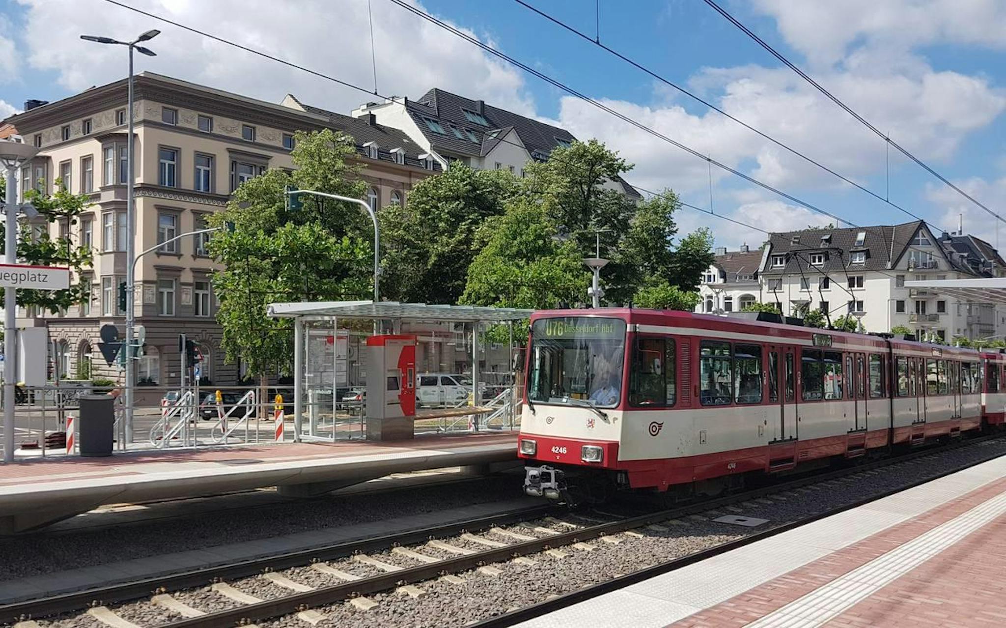 Luegallee, Düsseldorf preview