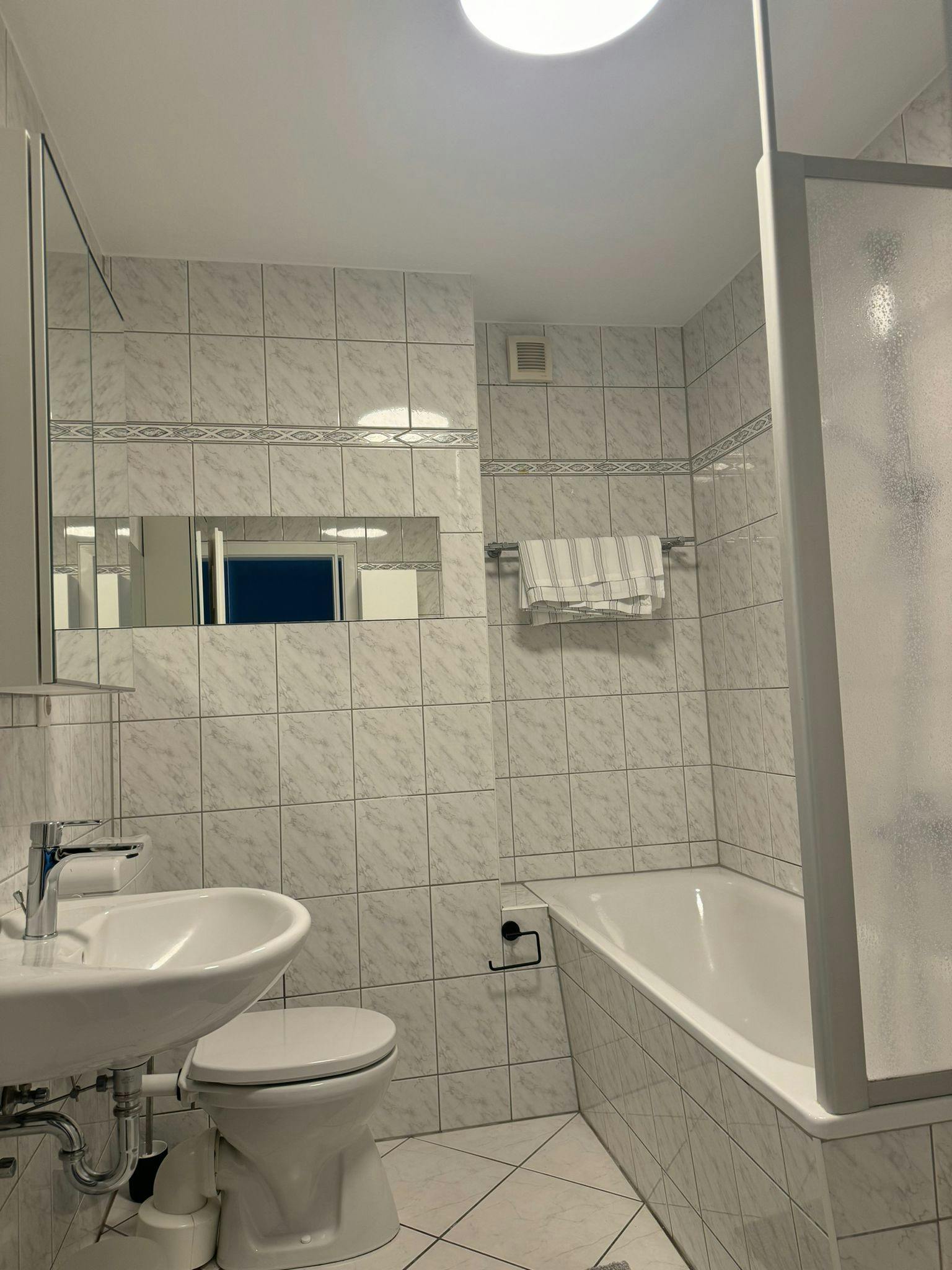 Apartment Düsseldorf, 1 bed, 25m² — photo 3