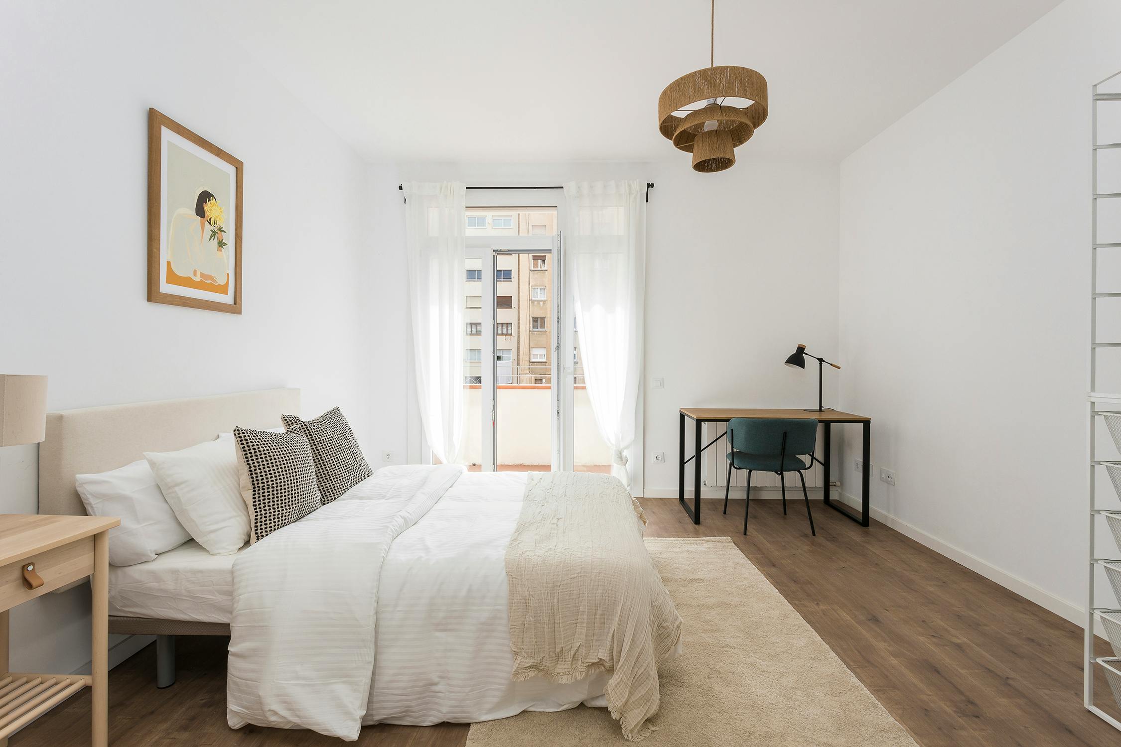 Privat rum att hyra för 100 € i månaden i Barcelona, Carrer de Roger de Flor
