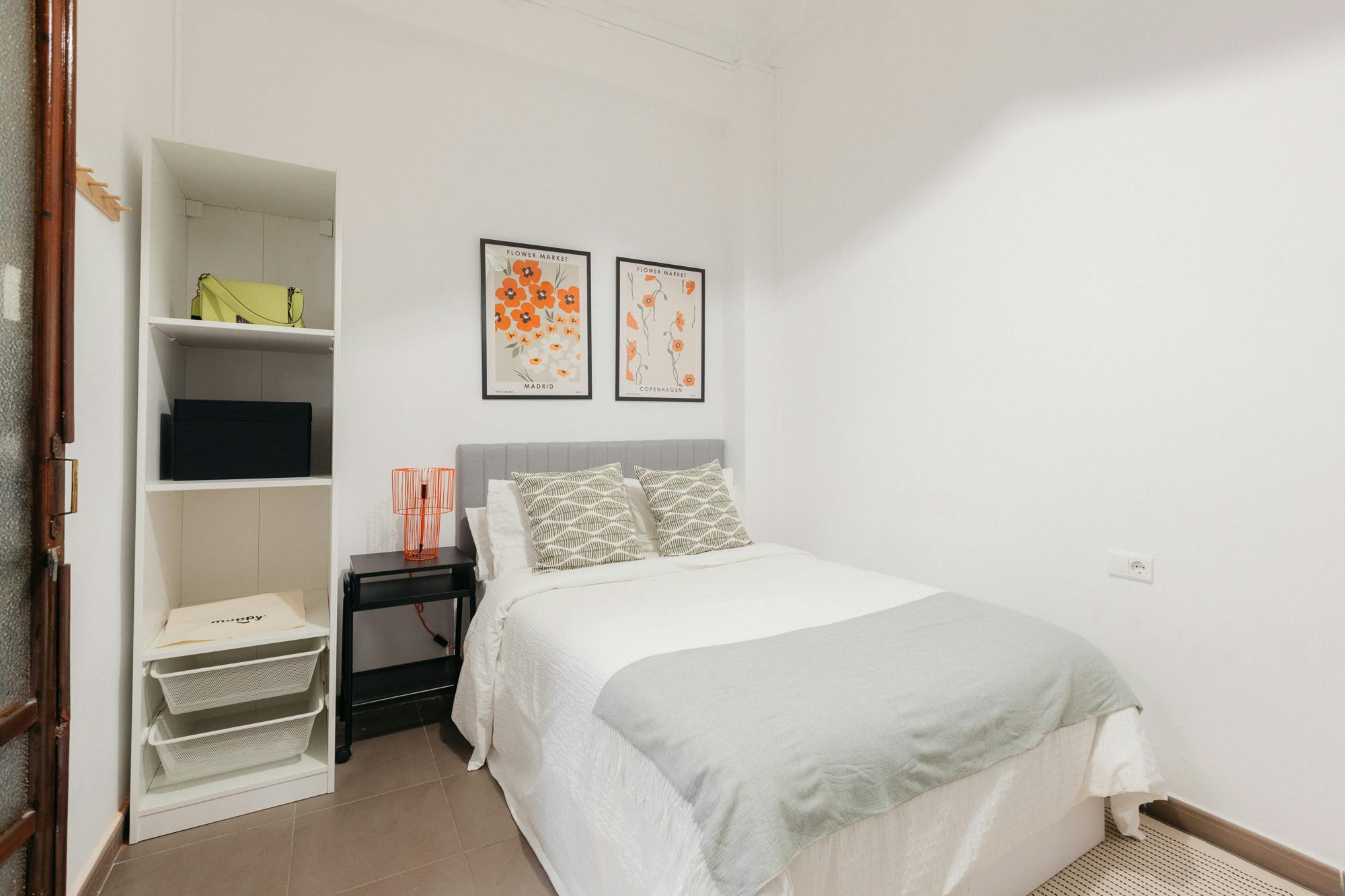 Apartment Valencia, 1 bed, 12m² — photo 10