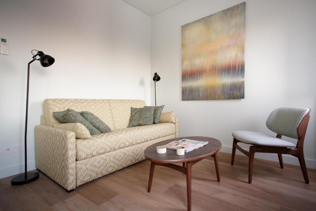 Beco do Recolhimento, Lisbon preview