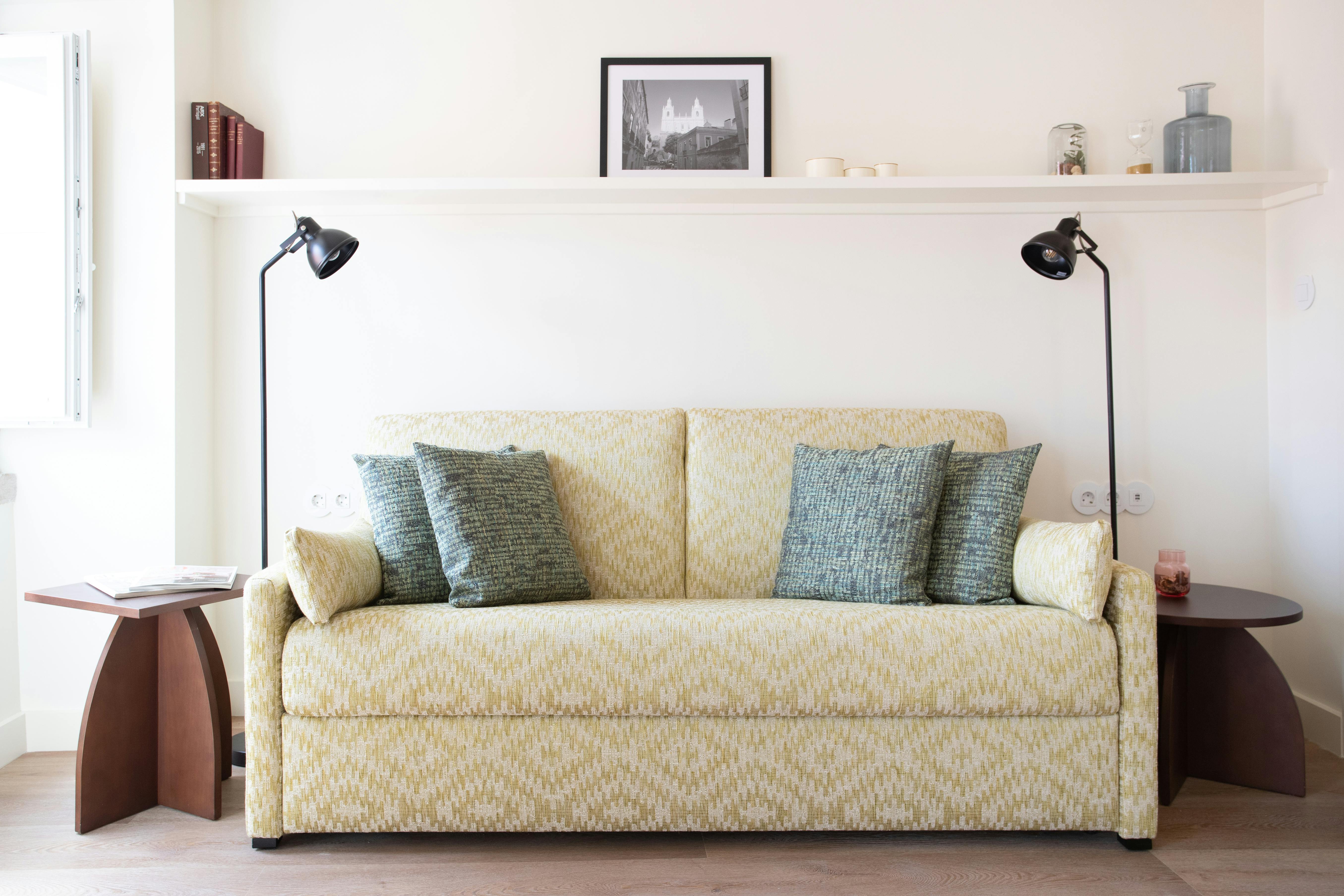 Apartment for rent for €1,000 per month in Lisbon, Beco do Recolhimento