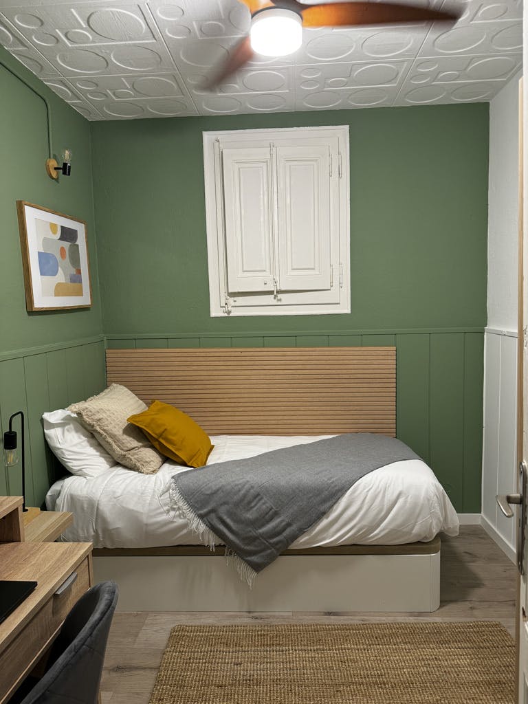 Private room for rent for €600 per month in Barcelona, Carrer del Comte d'Urgell