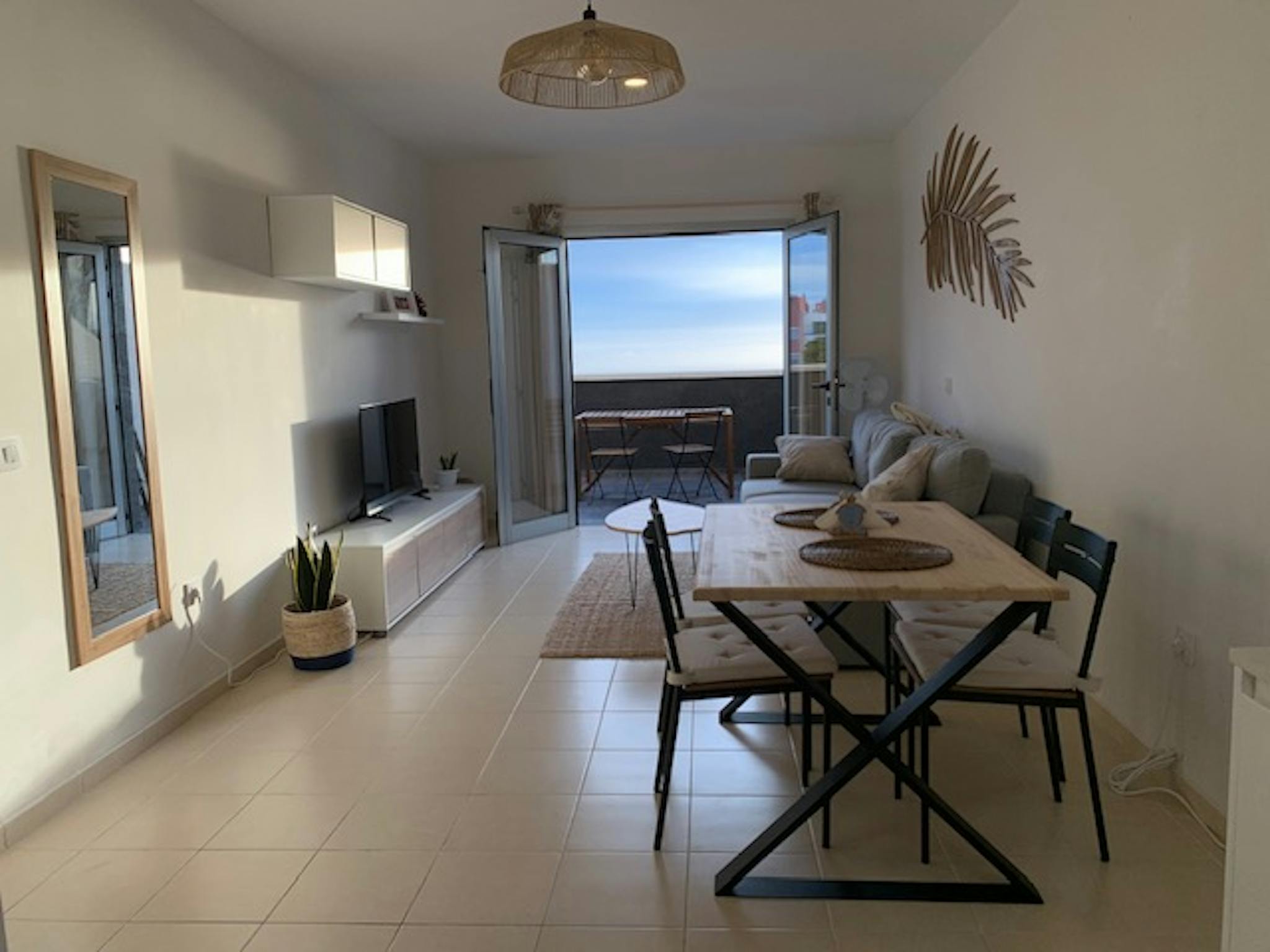 Avenida Isora, Guía de Isora preview