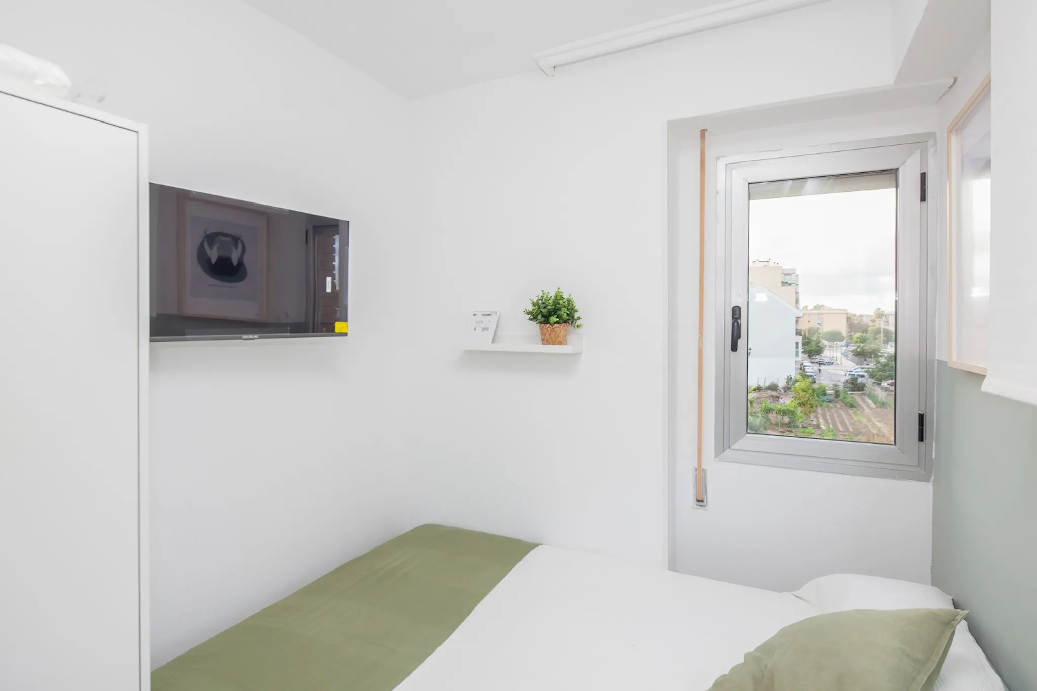 Calle Pedro Maza, Valencia preview