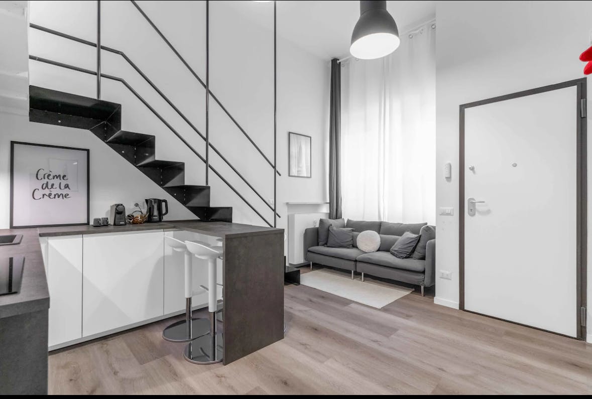 Studio for rent for €1,200 per month in Milan, Via Ambrogio Binda