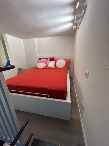 Studio for rent for €1,000 per month in Milan, Via Ambrogio Binda