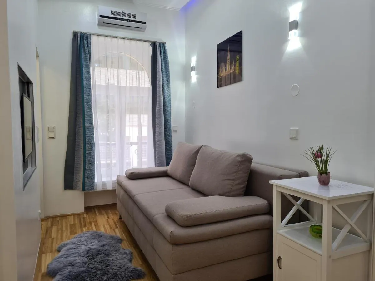 1-Bedroom Apartment in Goldschlagstraße, Vienna (1576237) ROOM 1