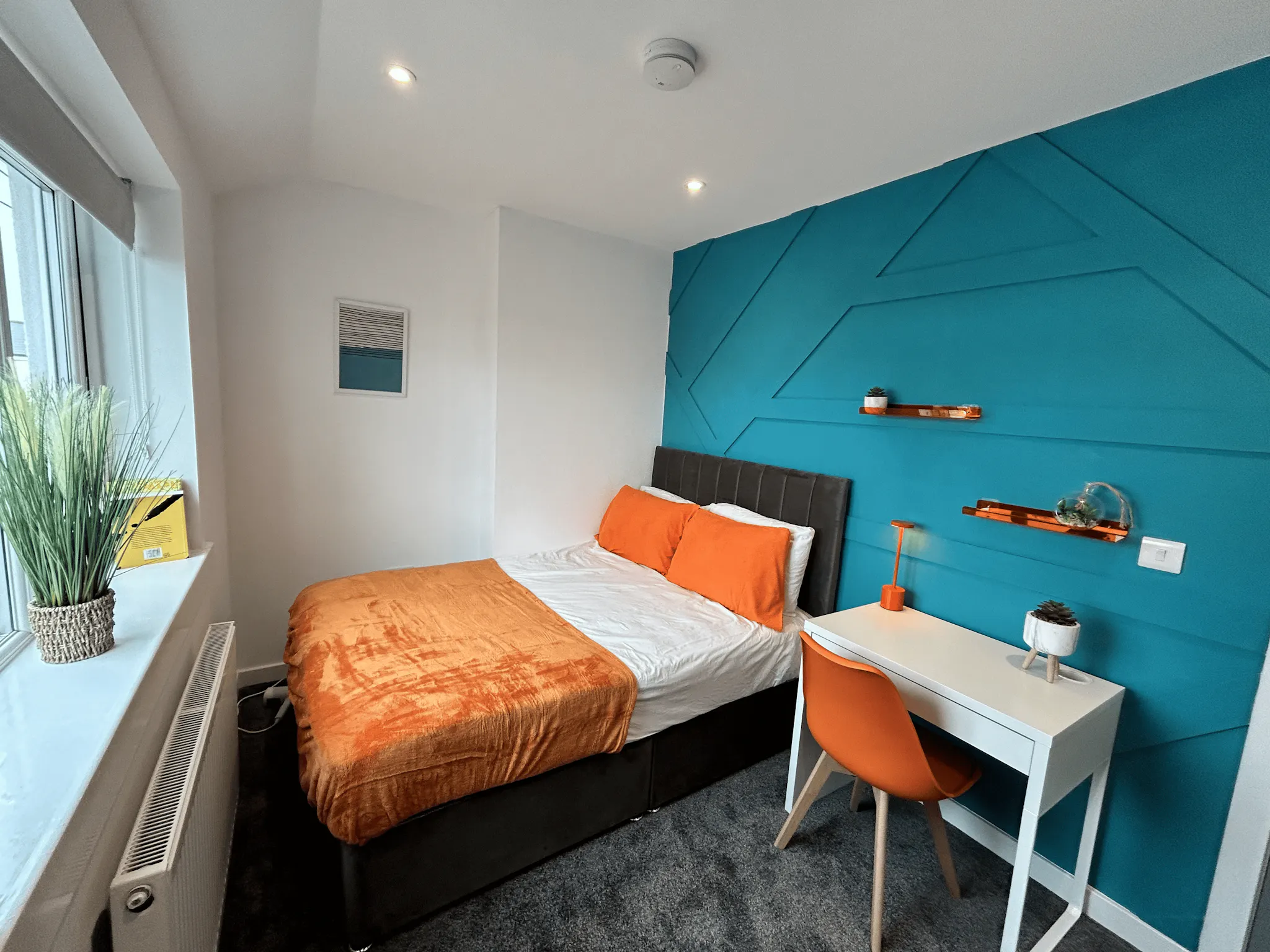 Hilda Close, Durham preview