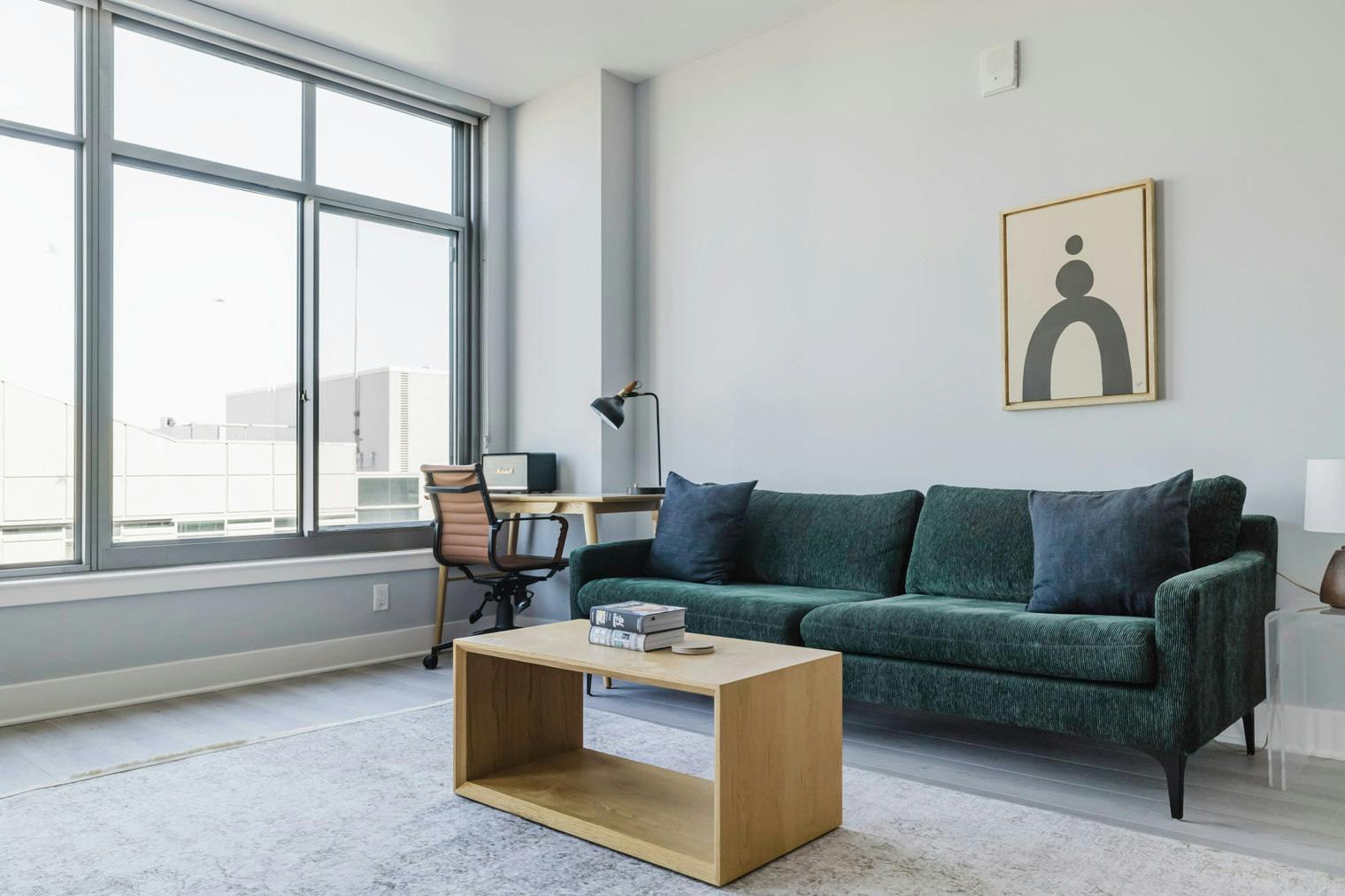 Apartament de închiriat pentru $3,861 pe lună în Bethesda, Rugby Avenue