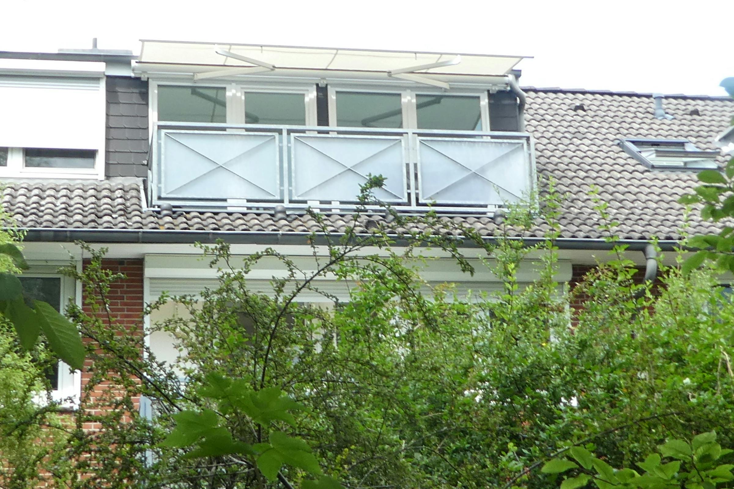 Mieszkanie do wynajęcia za 1390 € miesięcznie w mieście Hamburg, Cuxhavener Straße