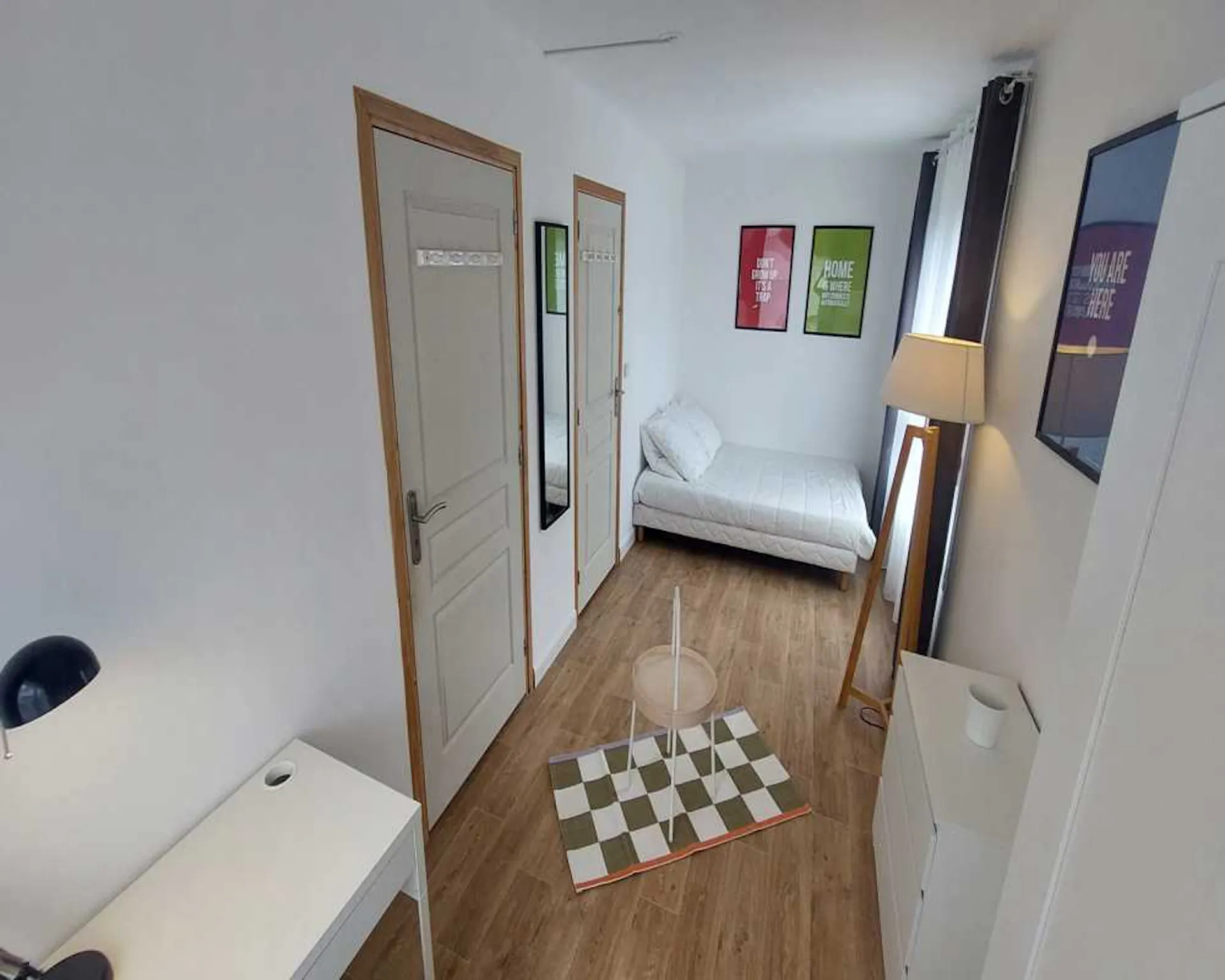 Rue de Calais, Lille preview