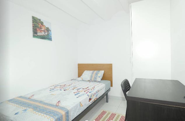 Carrer de Cardona, Barcelona preview