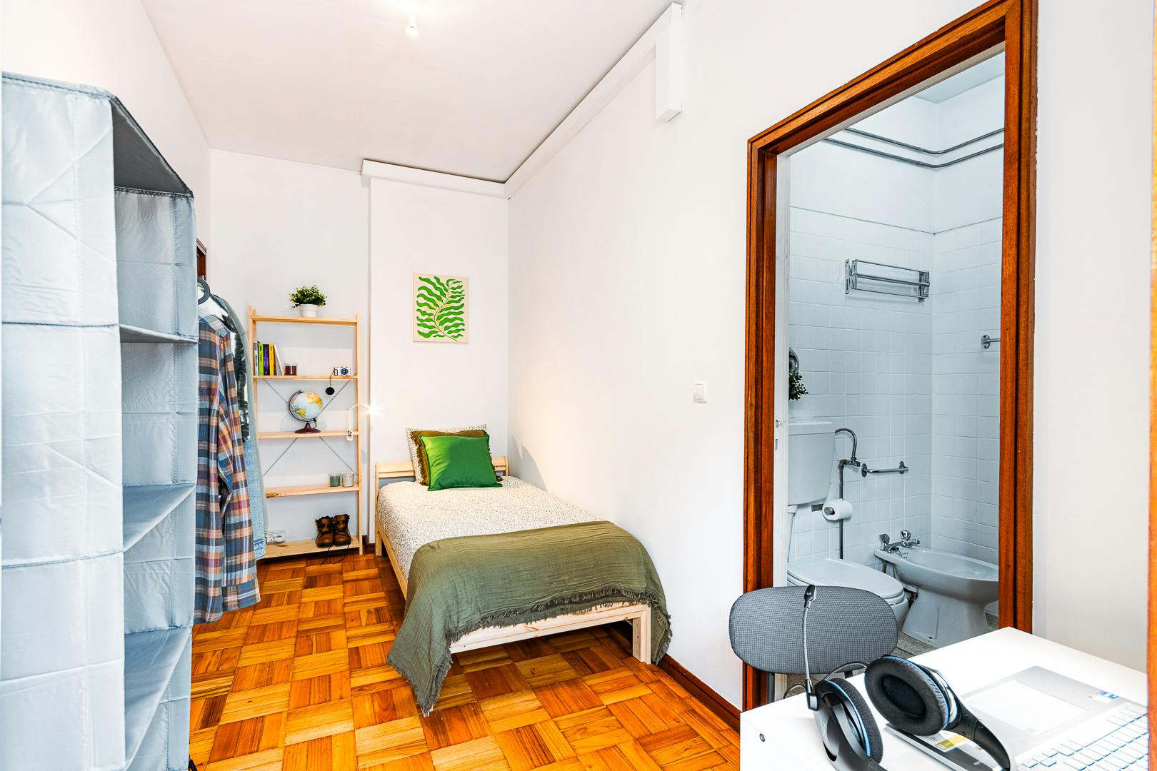 Private room for rent for €590 per month in Porto, Rua Artes Gráficas