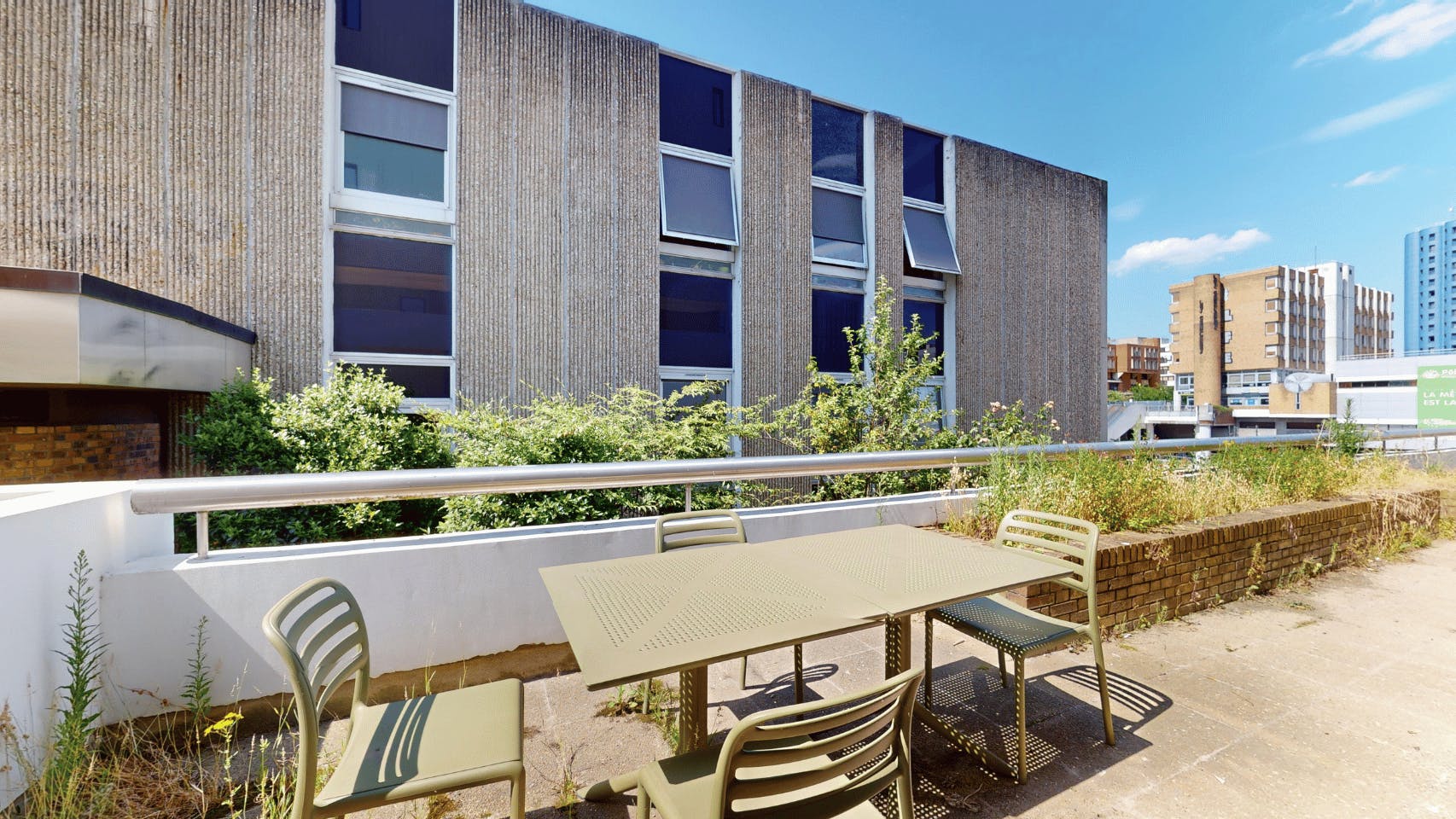 Place de la Pergola, Cergy preview