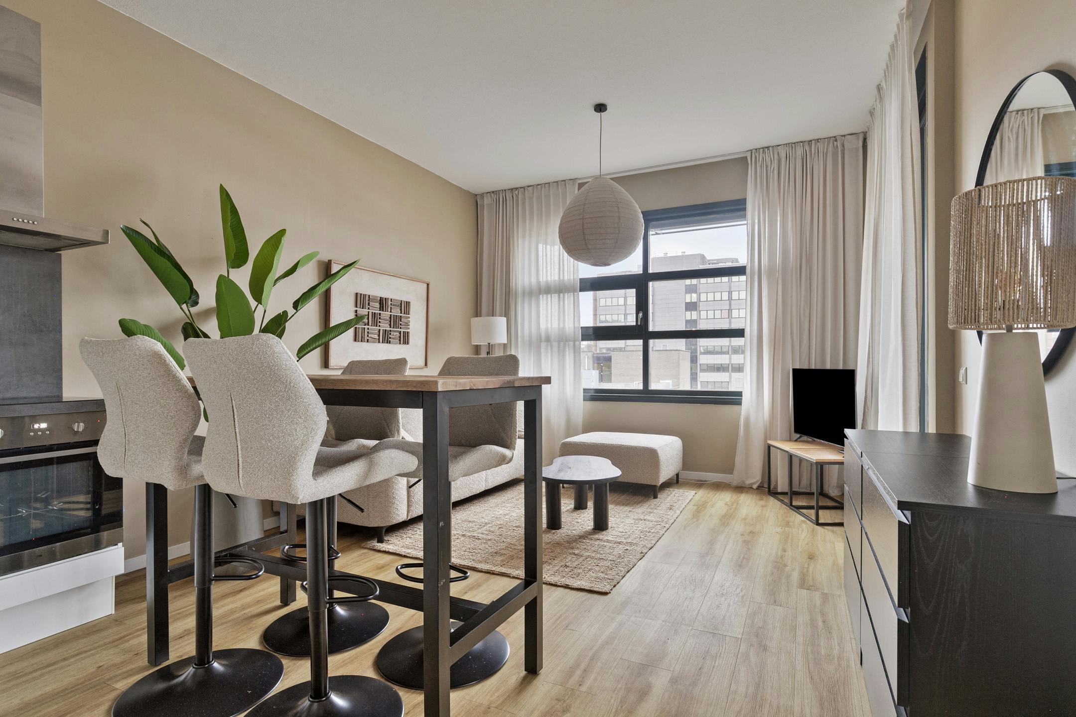 Apartment for rent for €1,895 per month in Amersfoort, Utrechtseweg