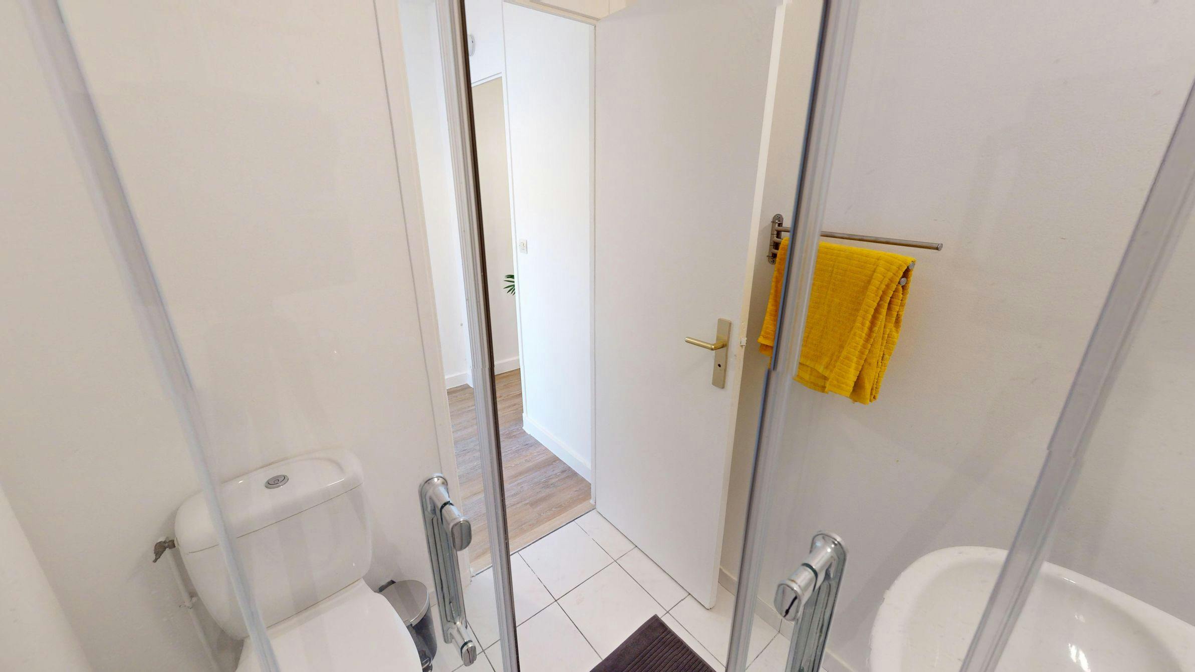 Apartment Paris, 1 bed, 9m² — photo 2