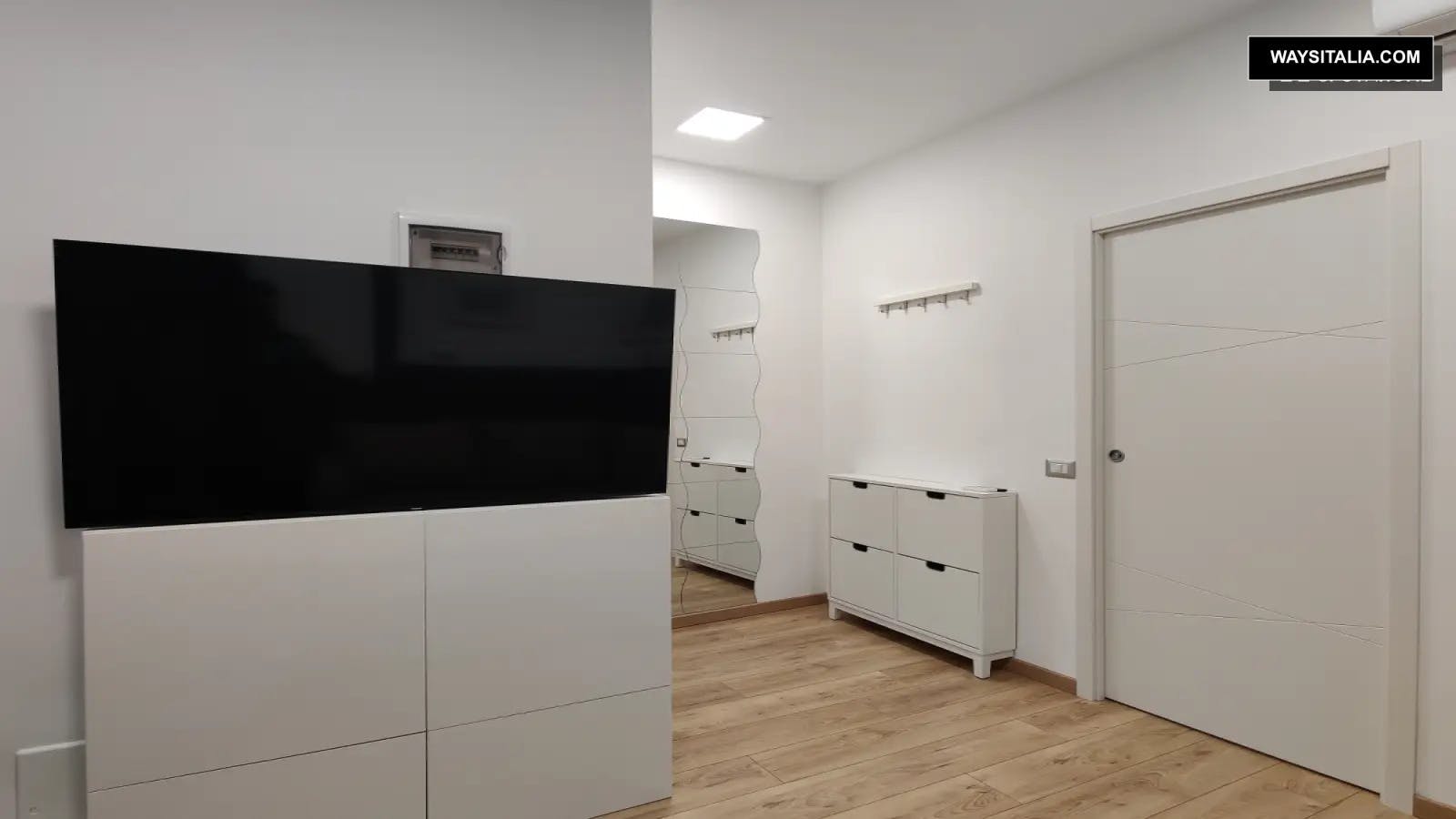 Apartment Milan, 1 bed — photo 2