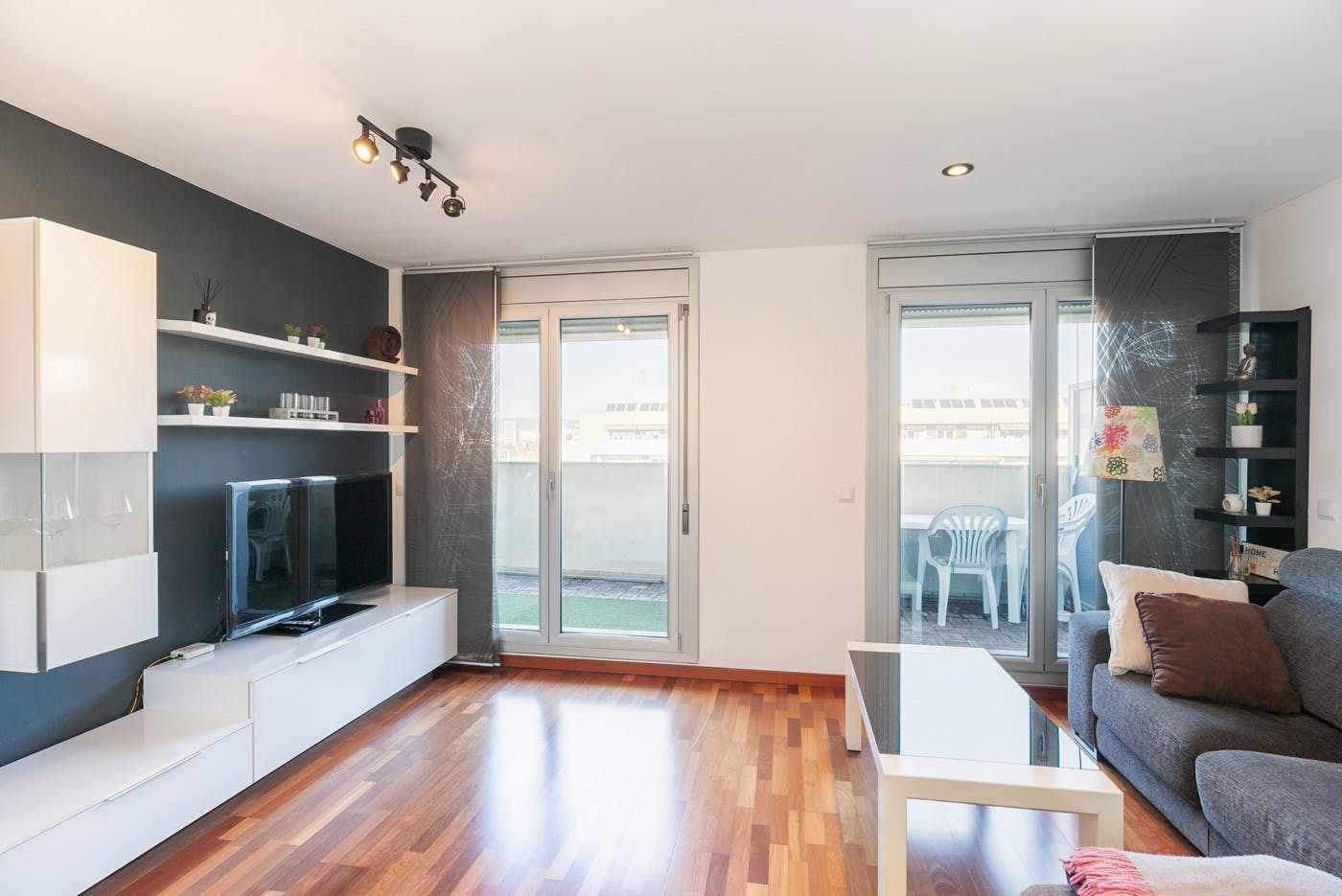 Edificio en alquiler por 1490 € al mes en Sant Adrià de Besòs, Carrer de Cristòfol de Moura