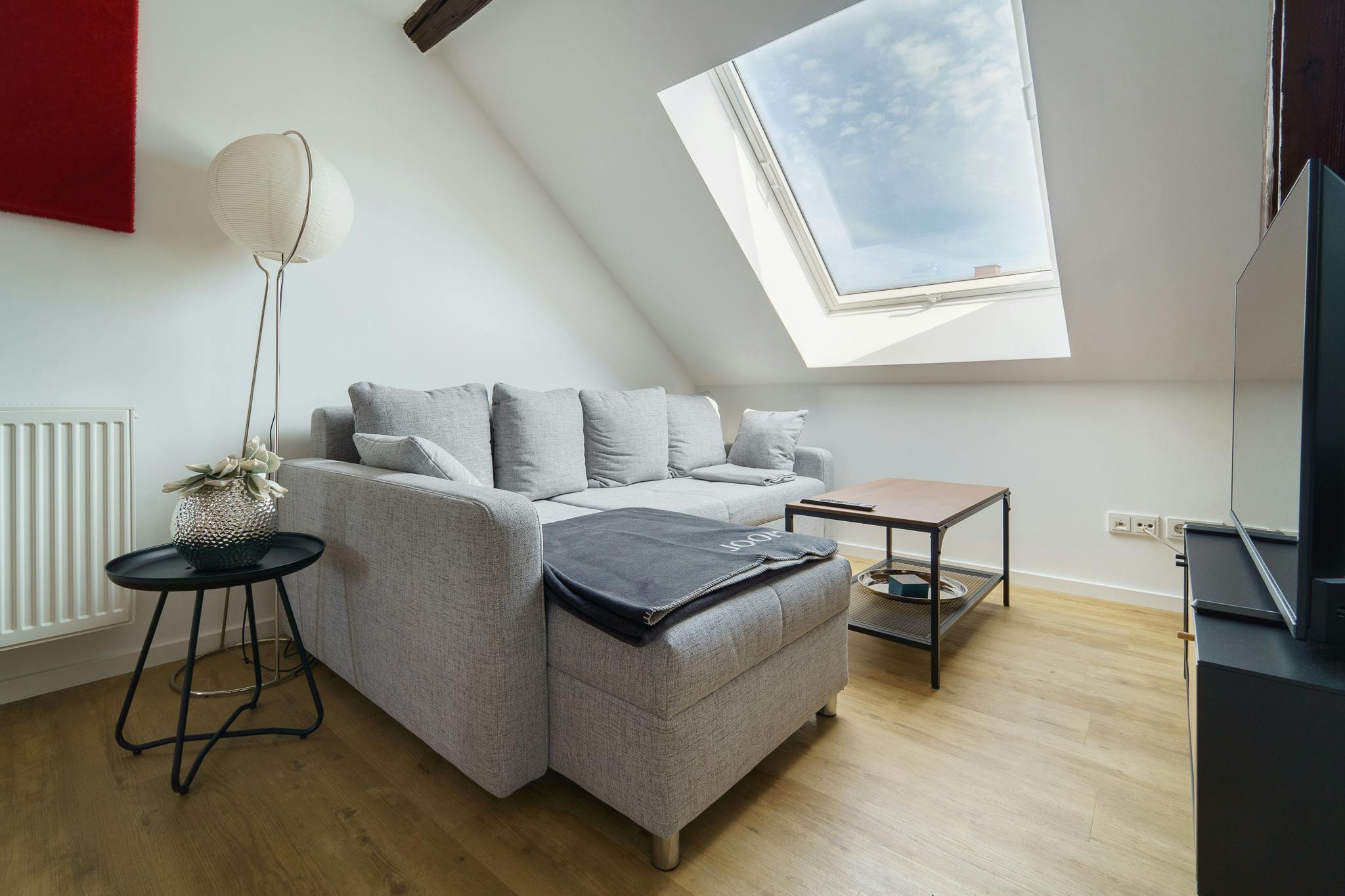 Apartment for rent for €1,800 per month in Saarlouis, Sonnenstraße