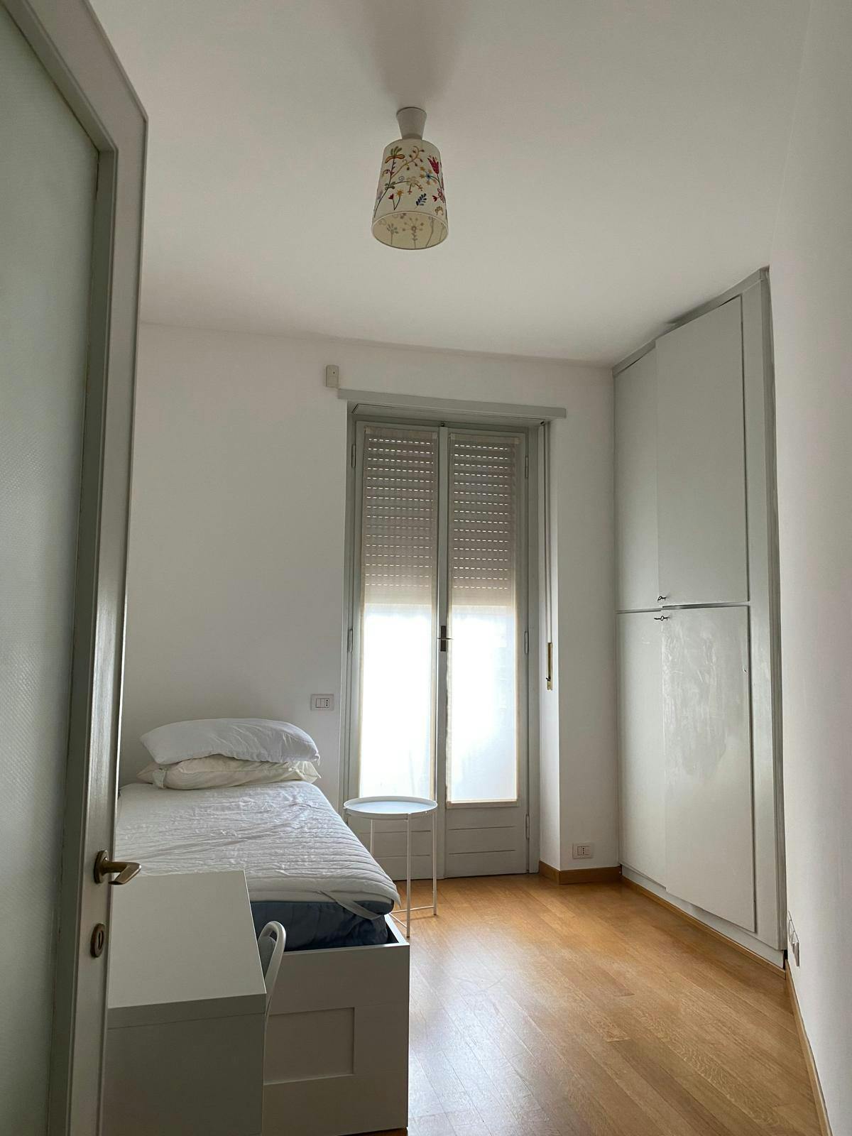 Via Carlo Ravizza, Milan preview