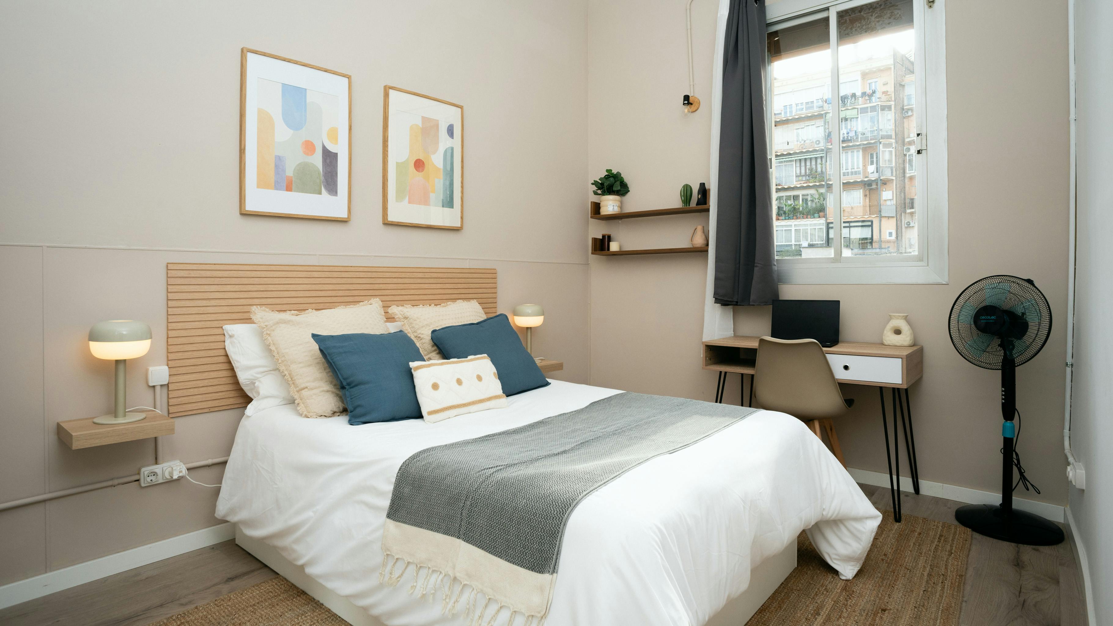 Carrer del Comte d'Urgell, Barcelona Barcelona