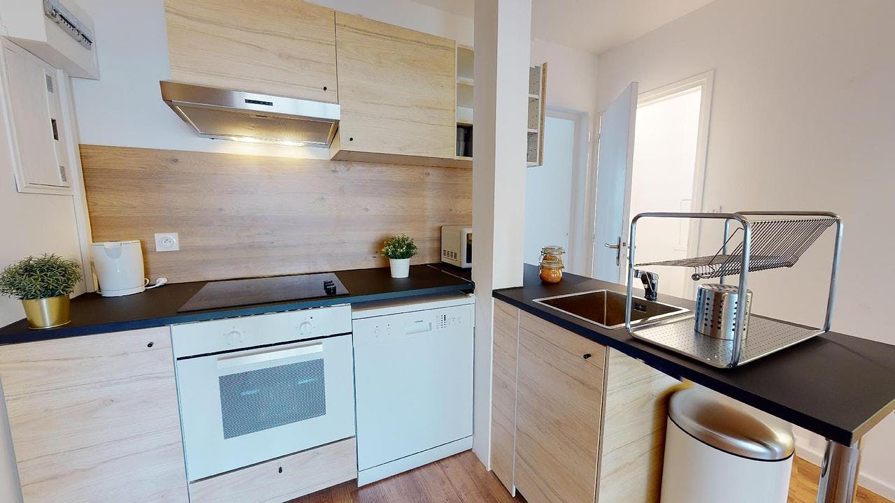 Apartment Lyon, 1 bed, 11m² — photo 5