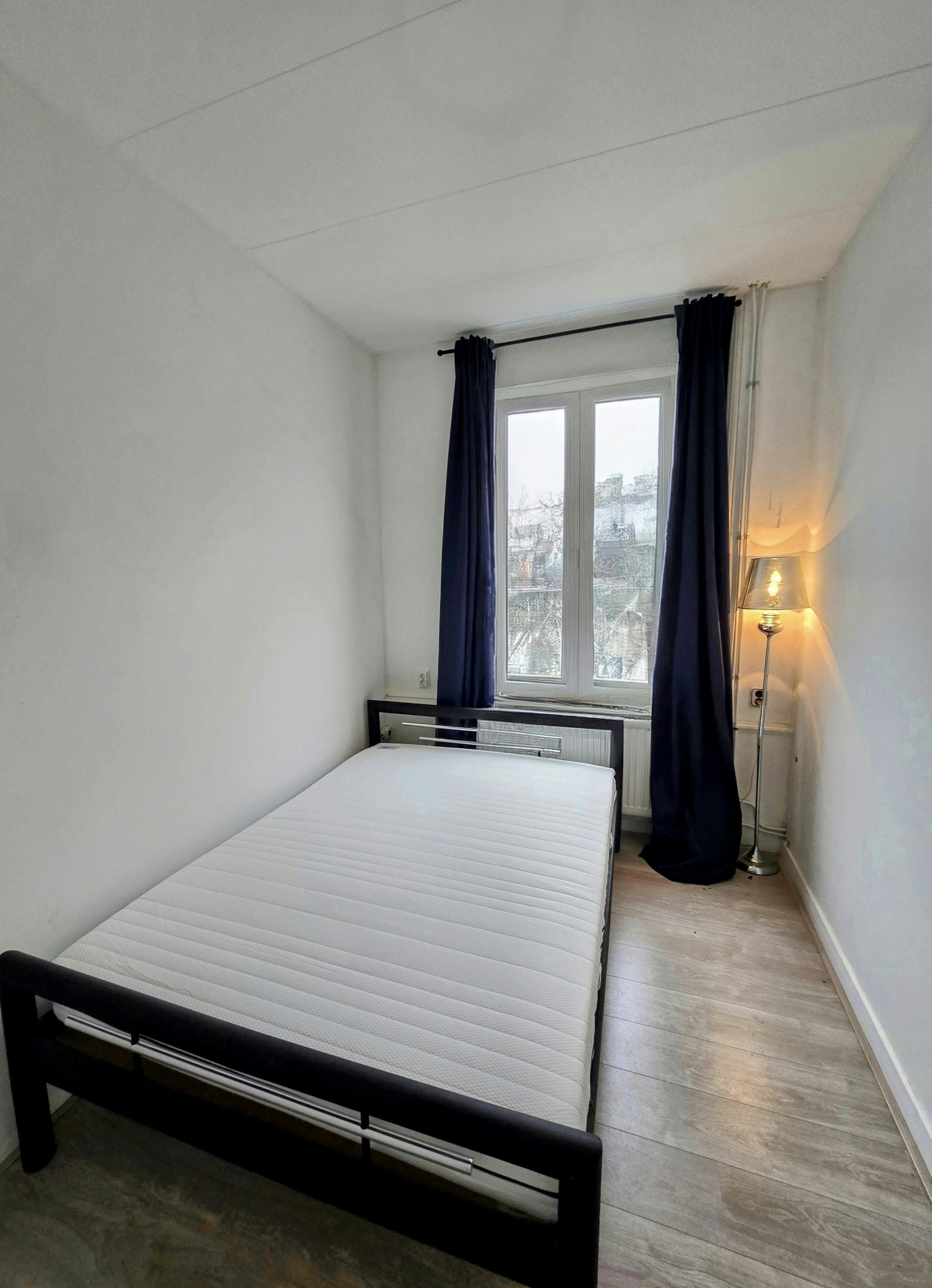 Privat rum att hyra för 1 099 € i månaden i The Hague, Vermeerstraat