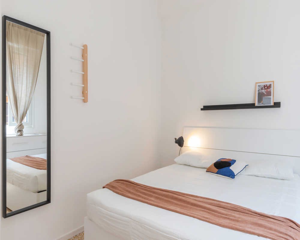 Viale Carlo Espinasse, Milan preview