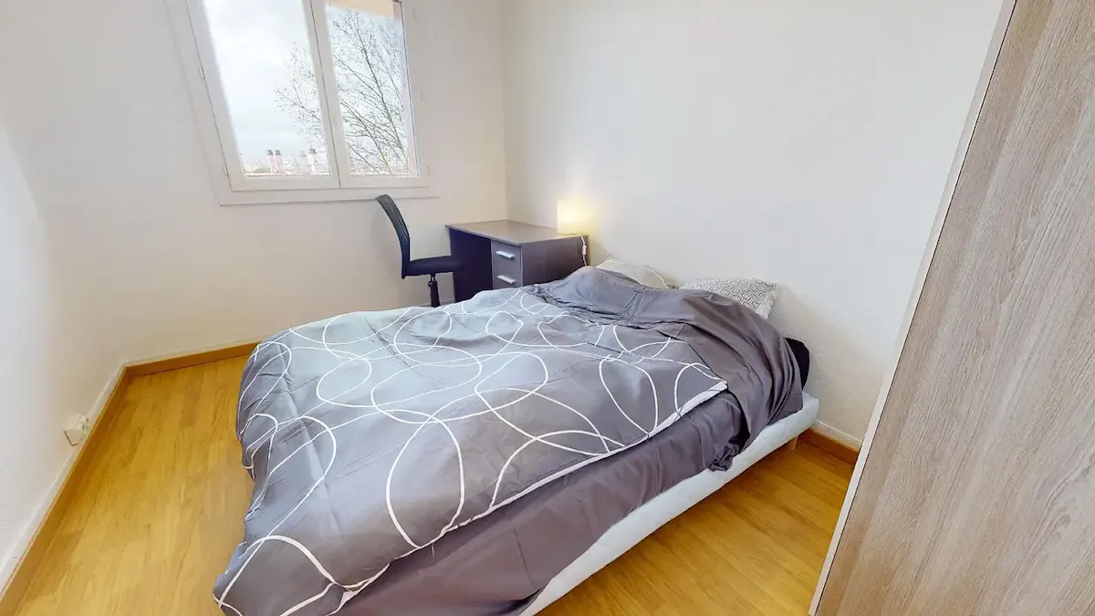Private room in Avenue des Mazades, Toulouse