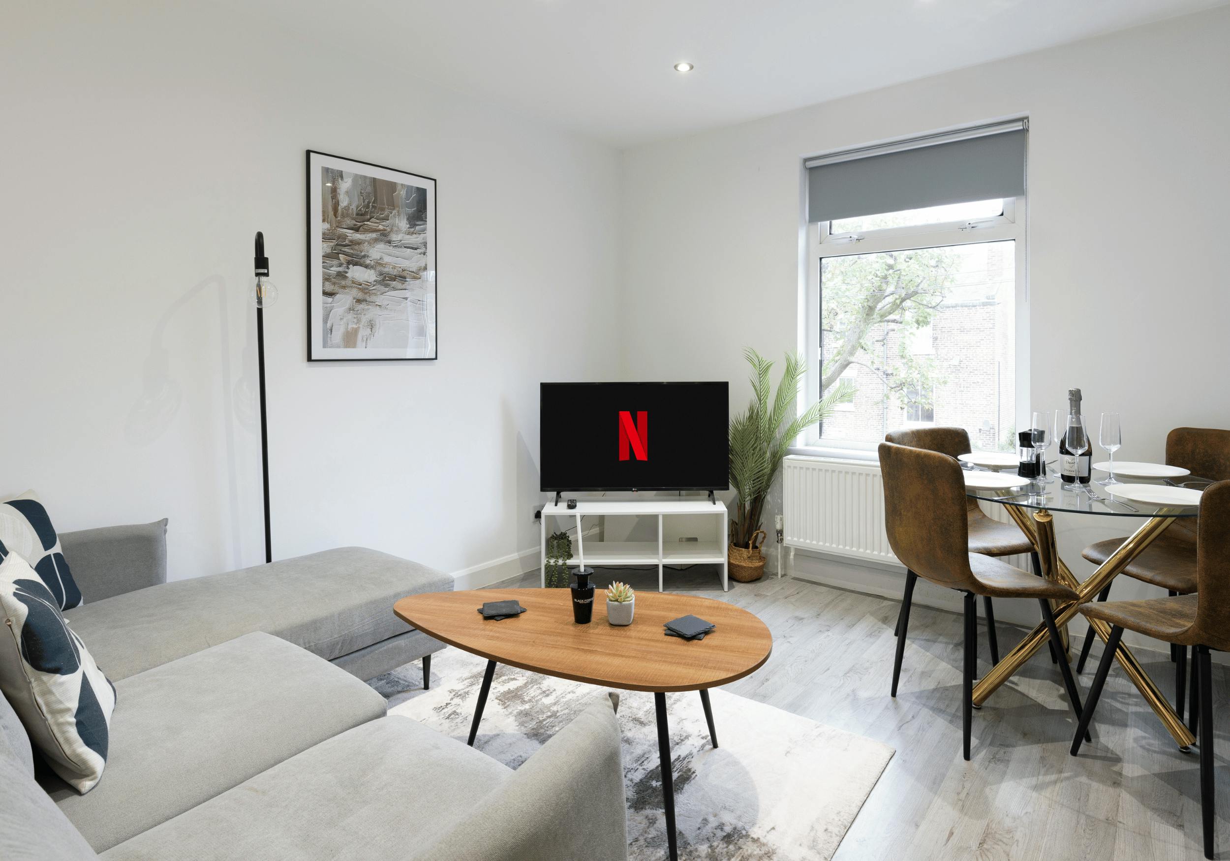 Apartment for rent for £2,554 per month in Preston, Stanley Place