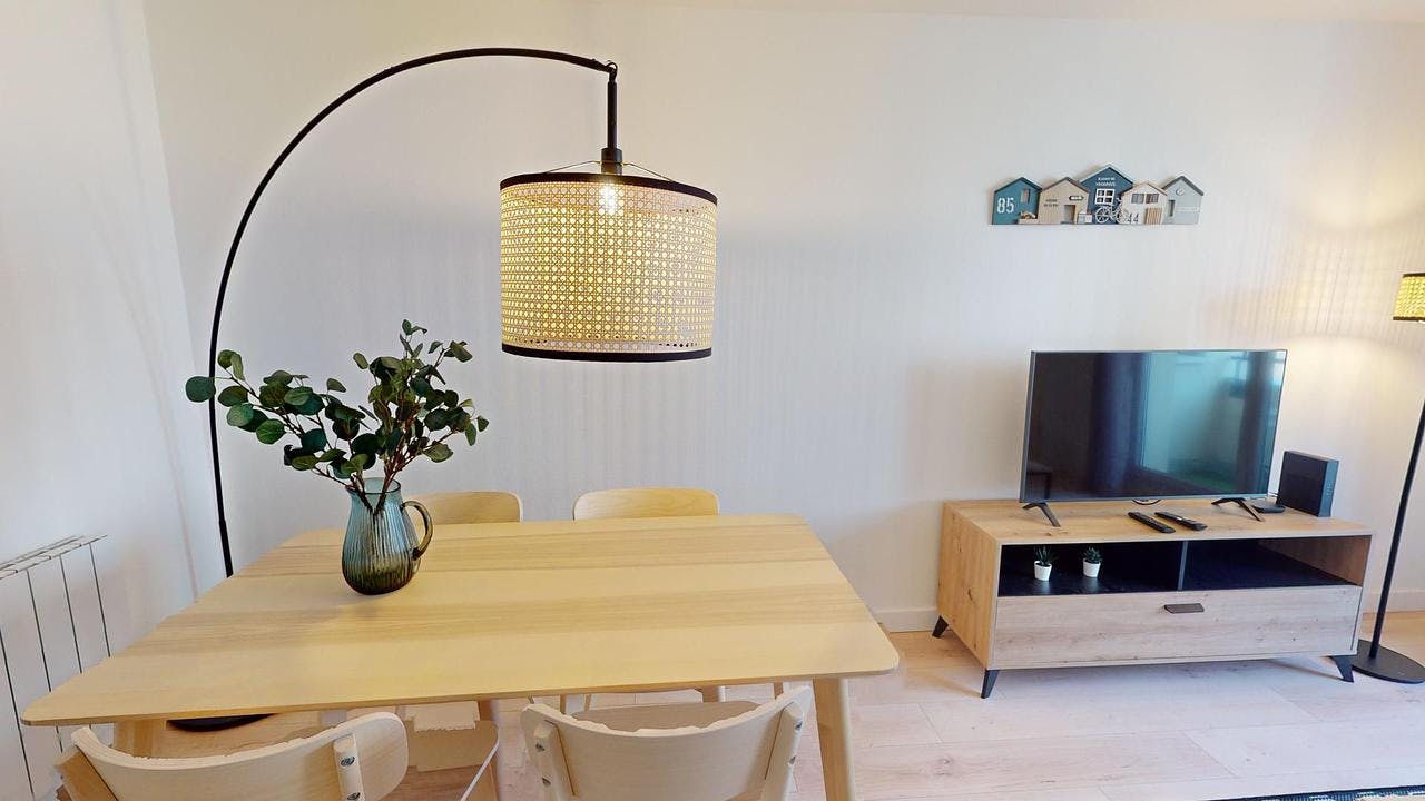 Apartment Bordeaux, 1 bed, 12m² — photo 2