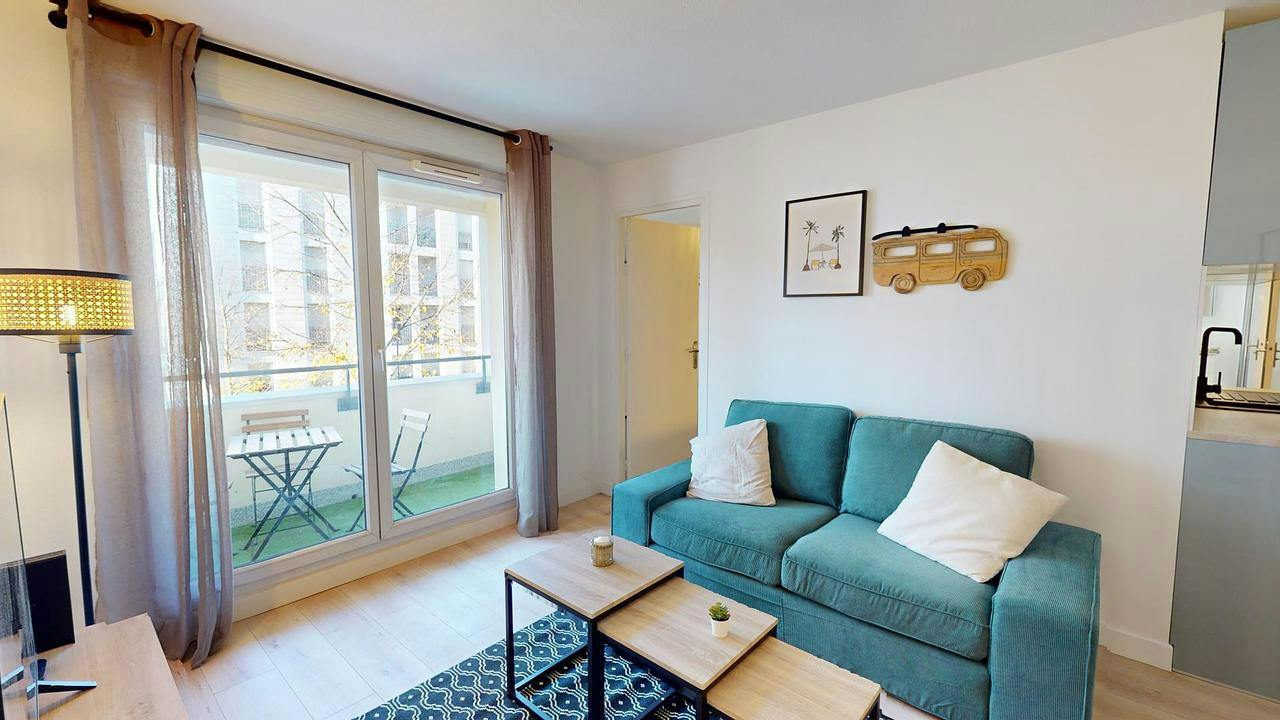 Private room for rent on Rue Vital-Mareille, Bordeaux - Plus