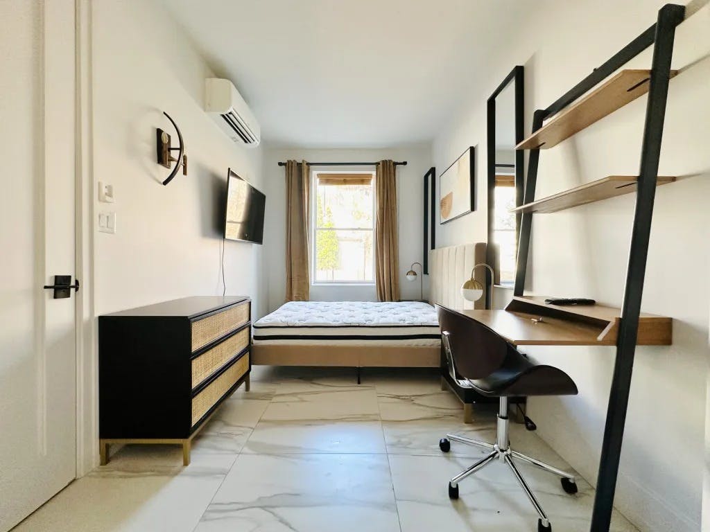 Willoughby Ave, Brooklyn, NY preview